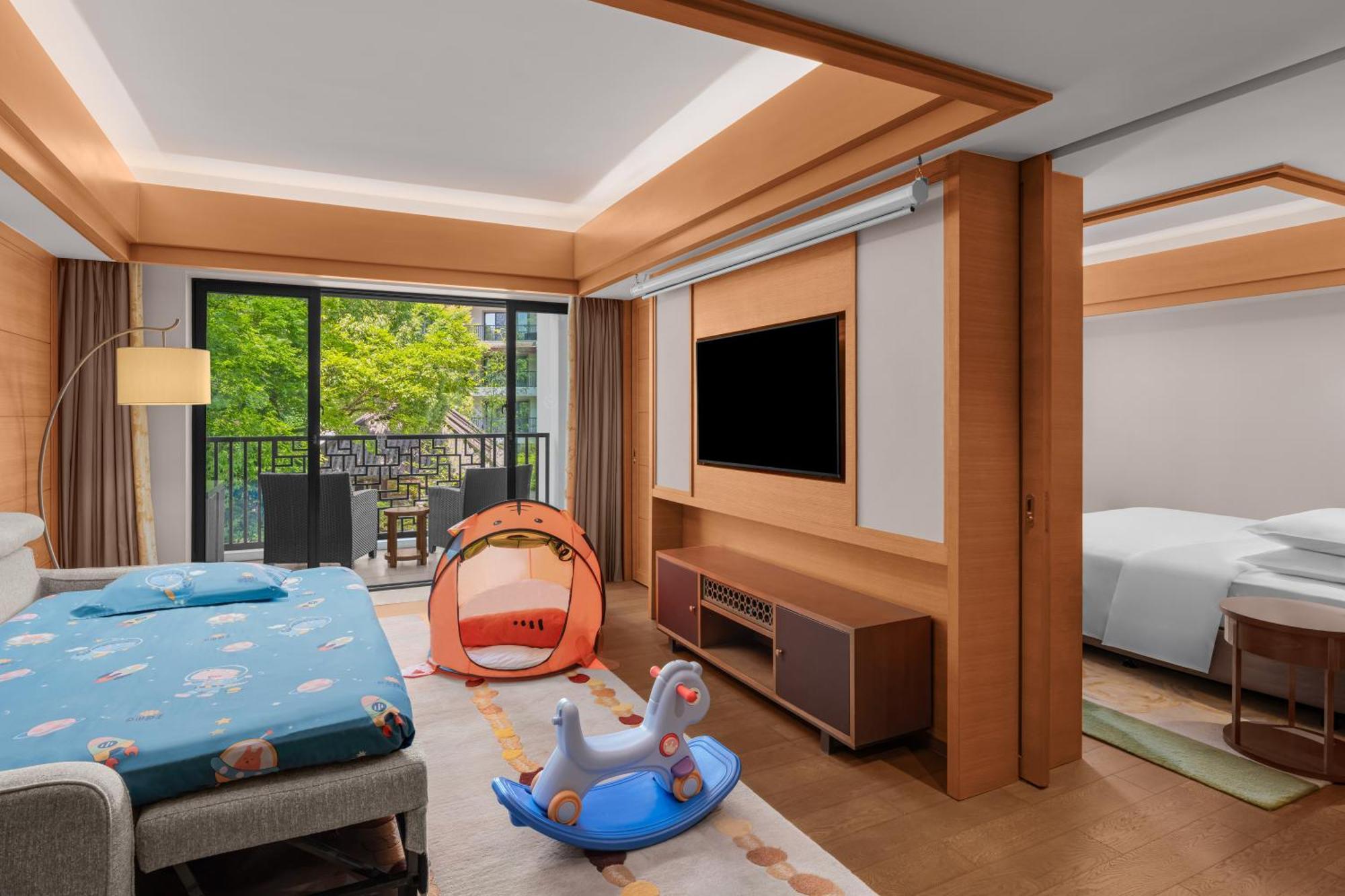 Family Suite, Concierge lounge access, Suite