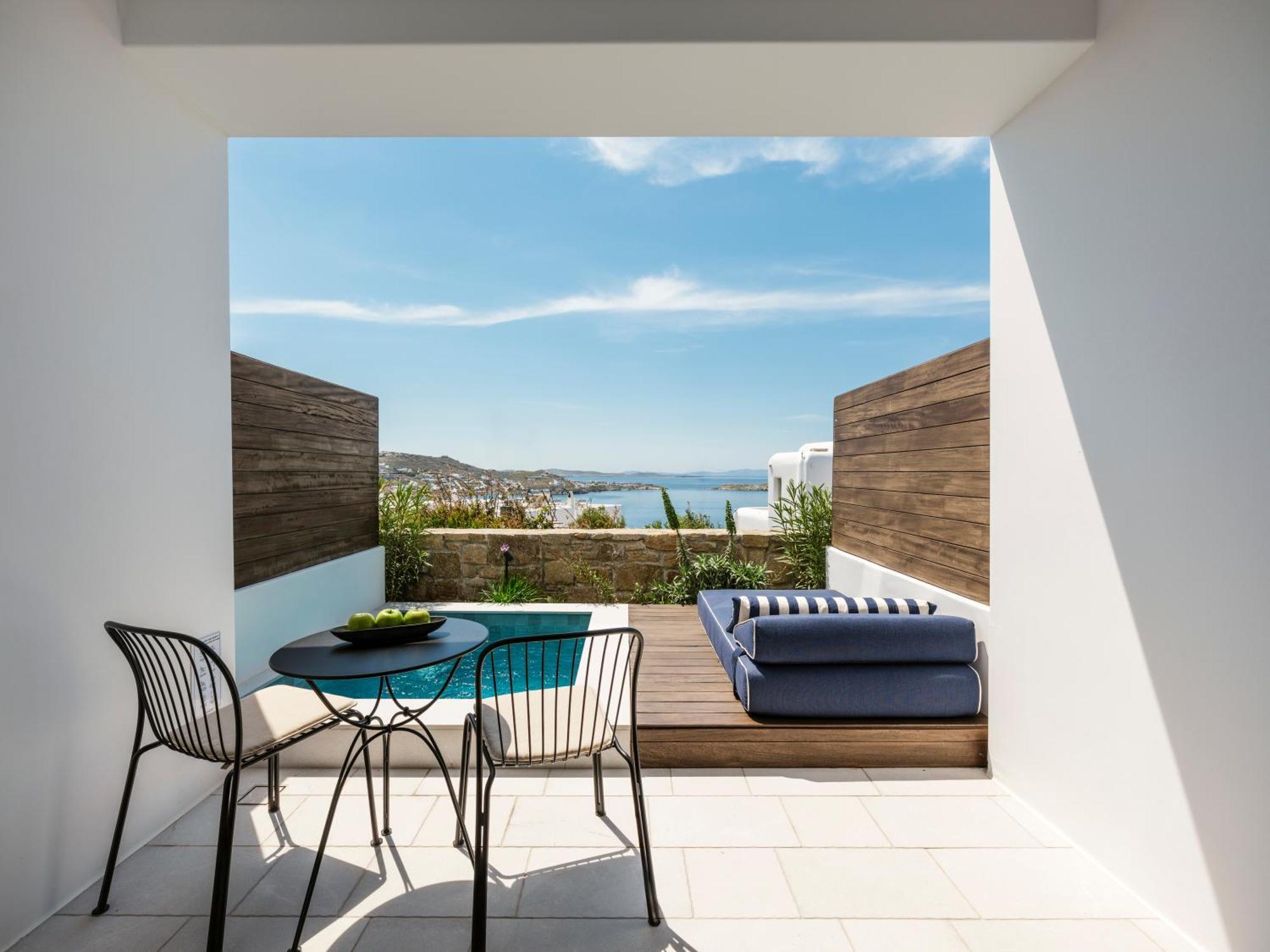 Island Suite with Sea View and Outdoor Hot Tub