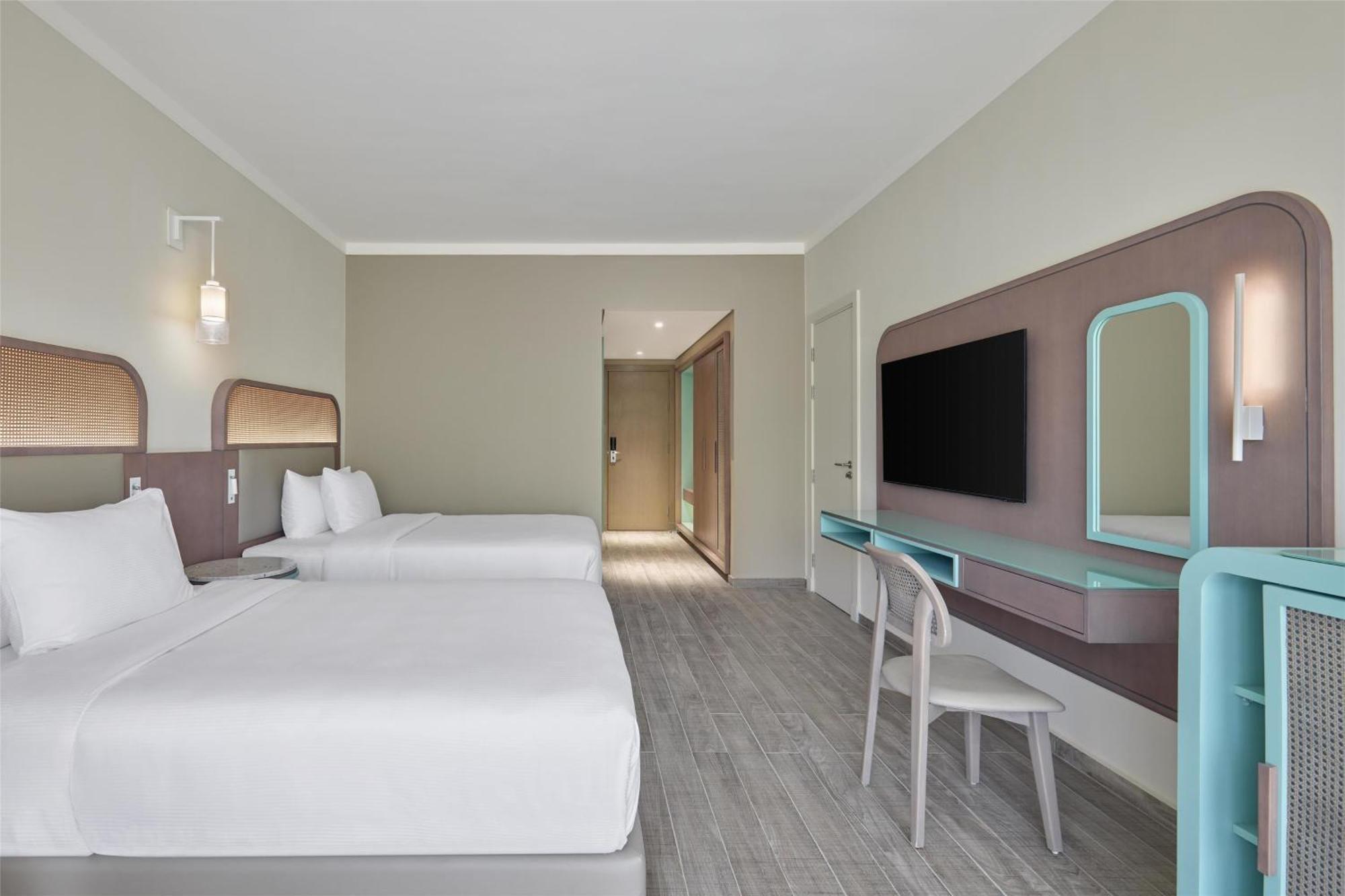Superior Double Room with Pool View
