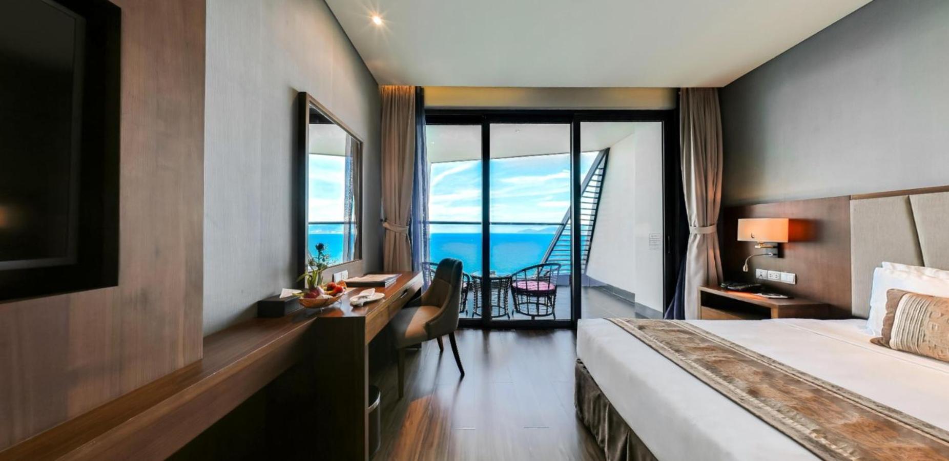 Deluxe Twin Room Ocean View Sauna access & More Less,1758461467:JPEG