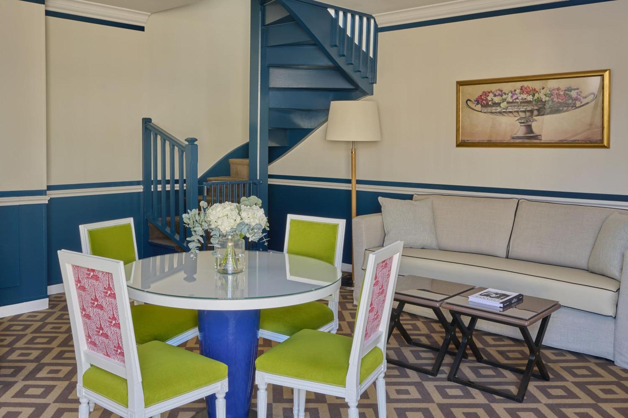 Two-Bedroom Deluxe Suite with Patio View