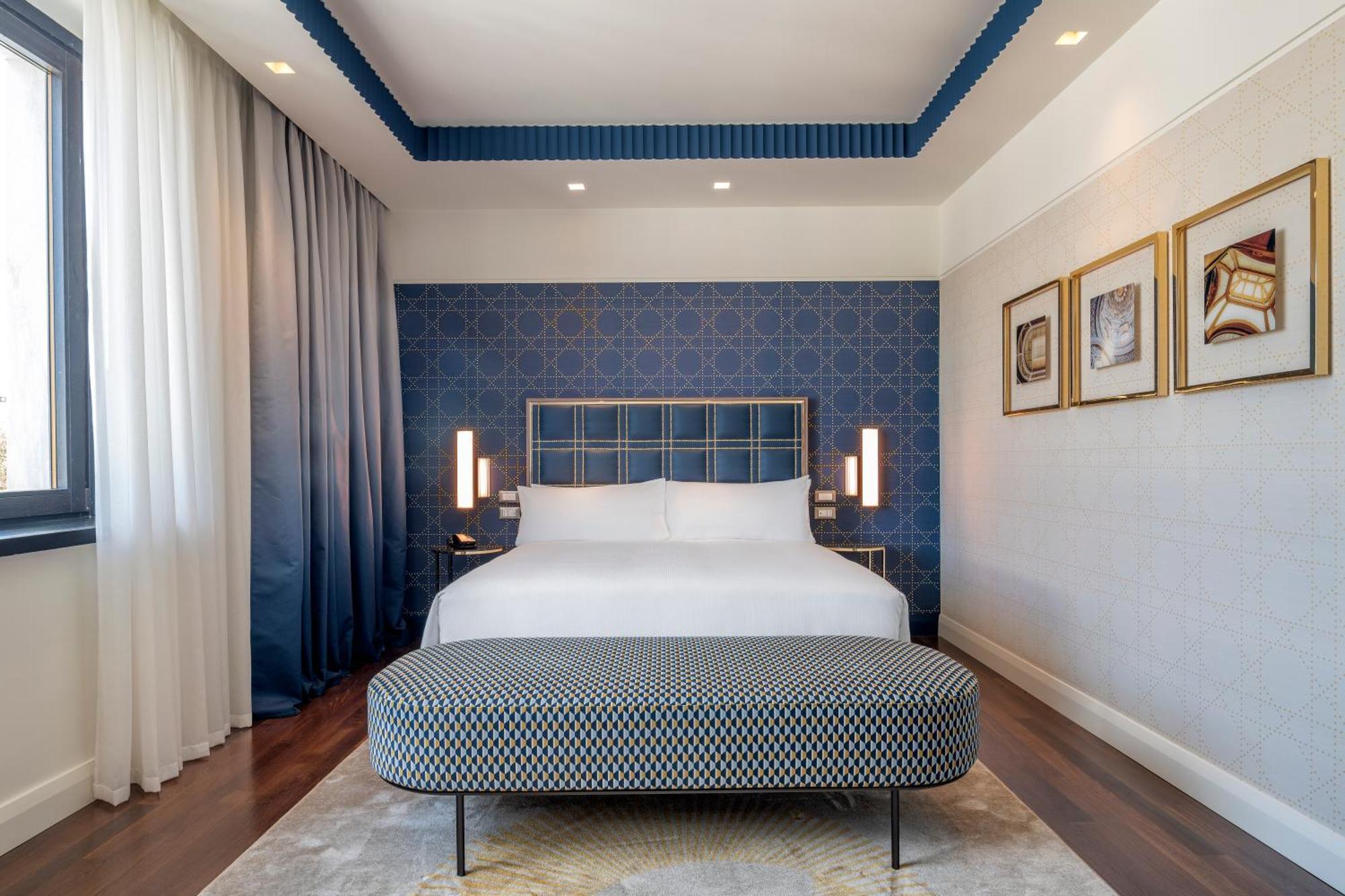 Executive One-Bedroom King Suite