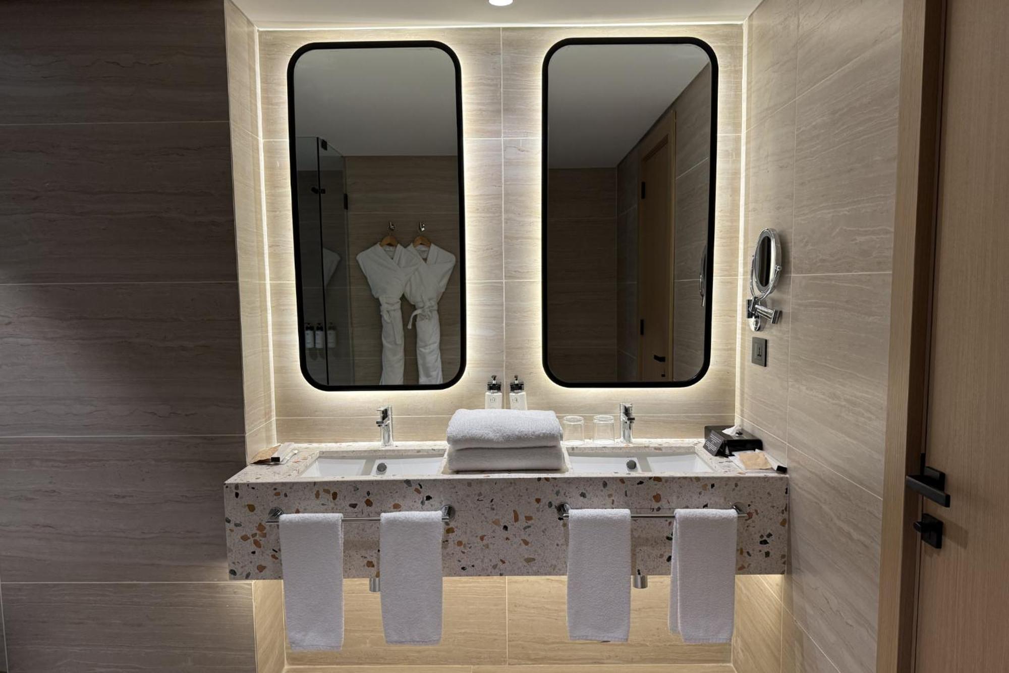 Two-Bedroom Duplxe Suite with Sea View