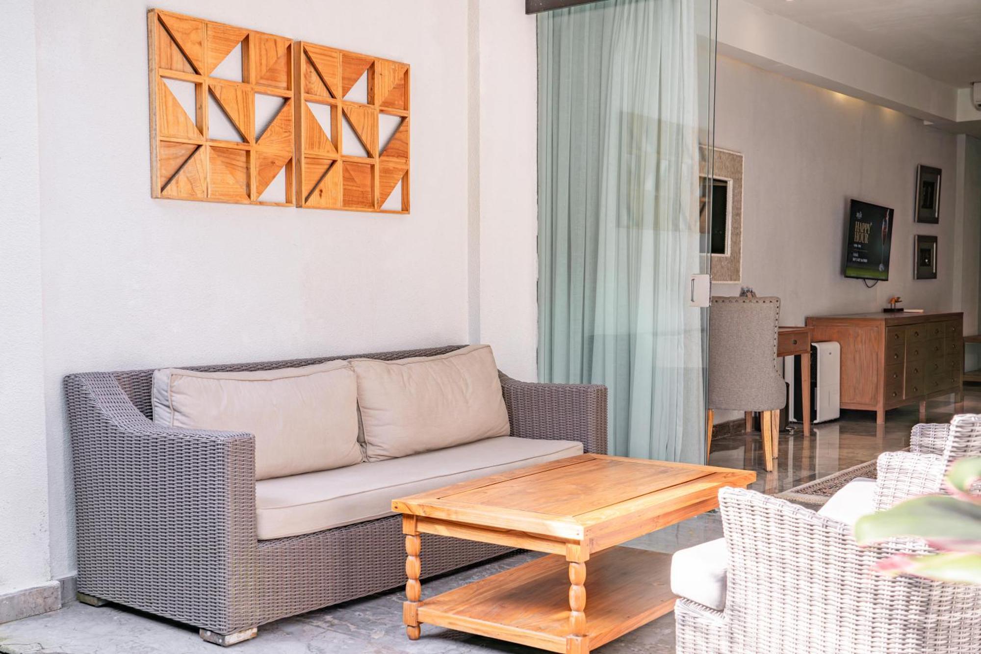 Deluxe Suite,1686481806:JPEG