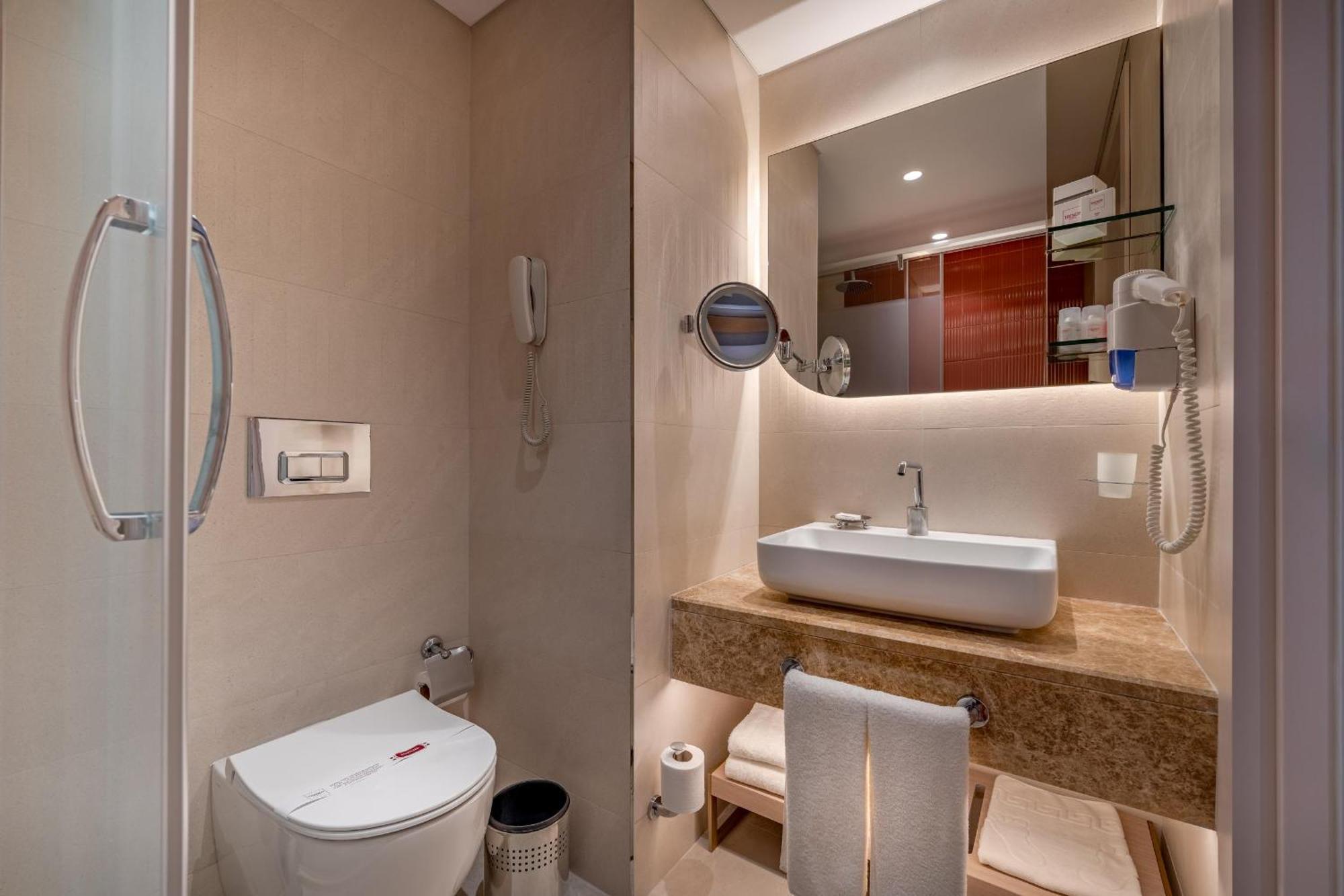 Double or Twin Room with Side Sea View-Annex