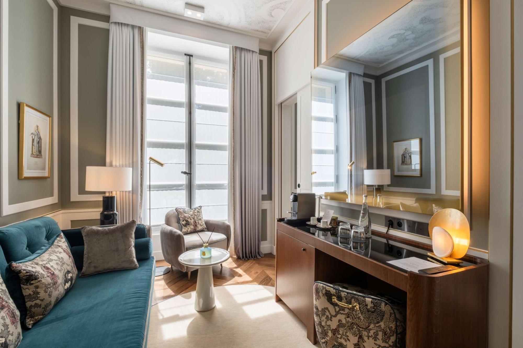 Connecting Junior Suite