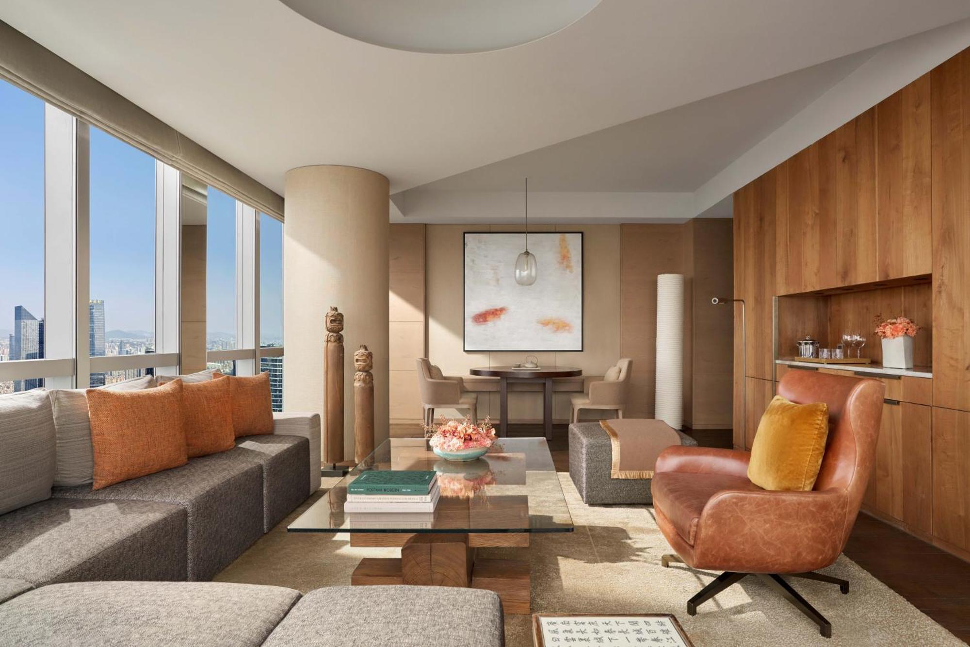 Premier Suite, City View