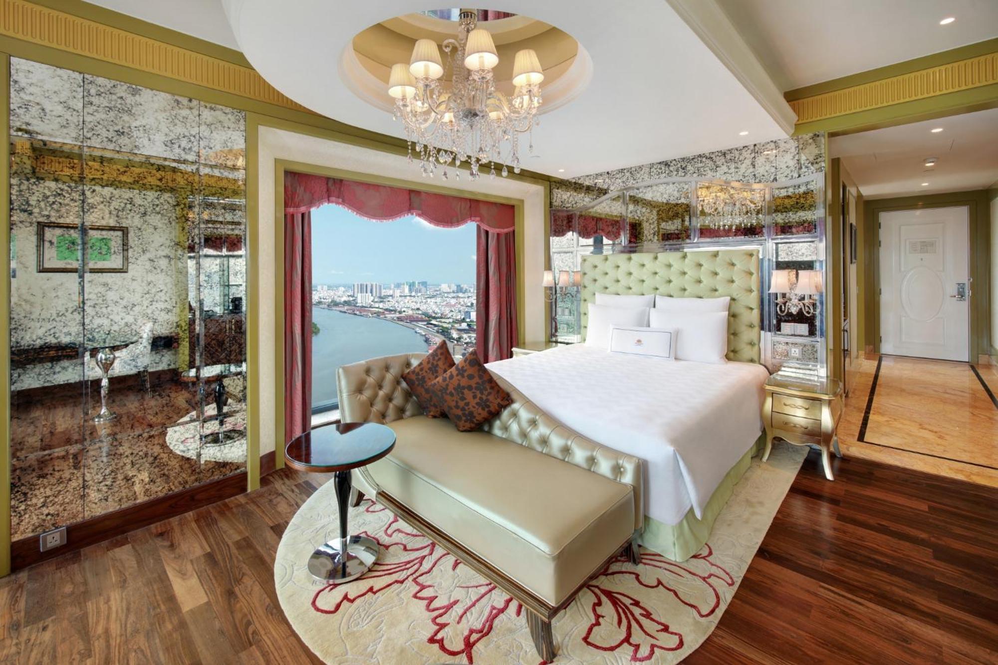 Grand Deluxe King Room High Floor,1742904723:JPEG