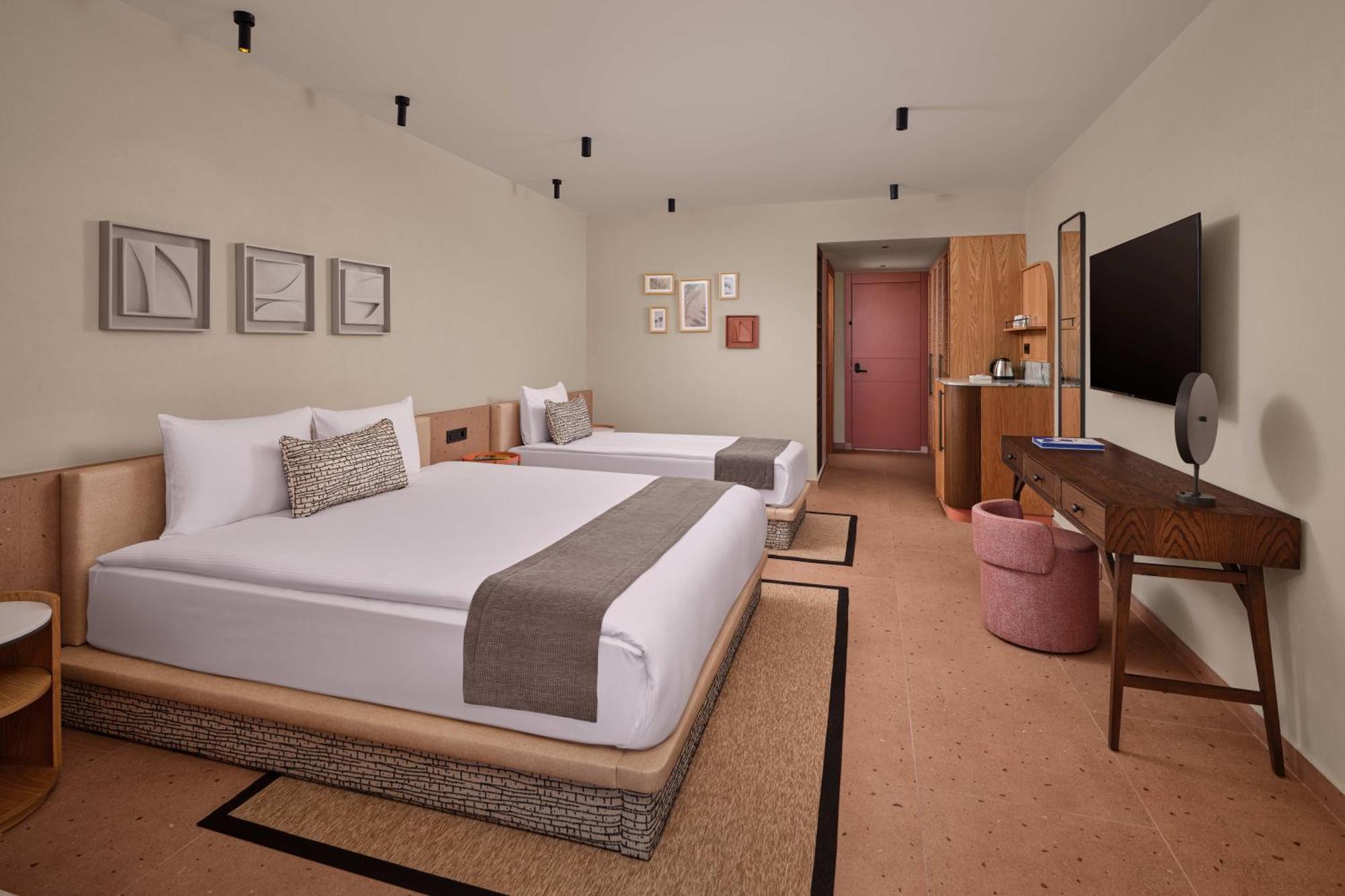 Superior Triple Room,1704913281:JPEG