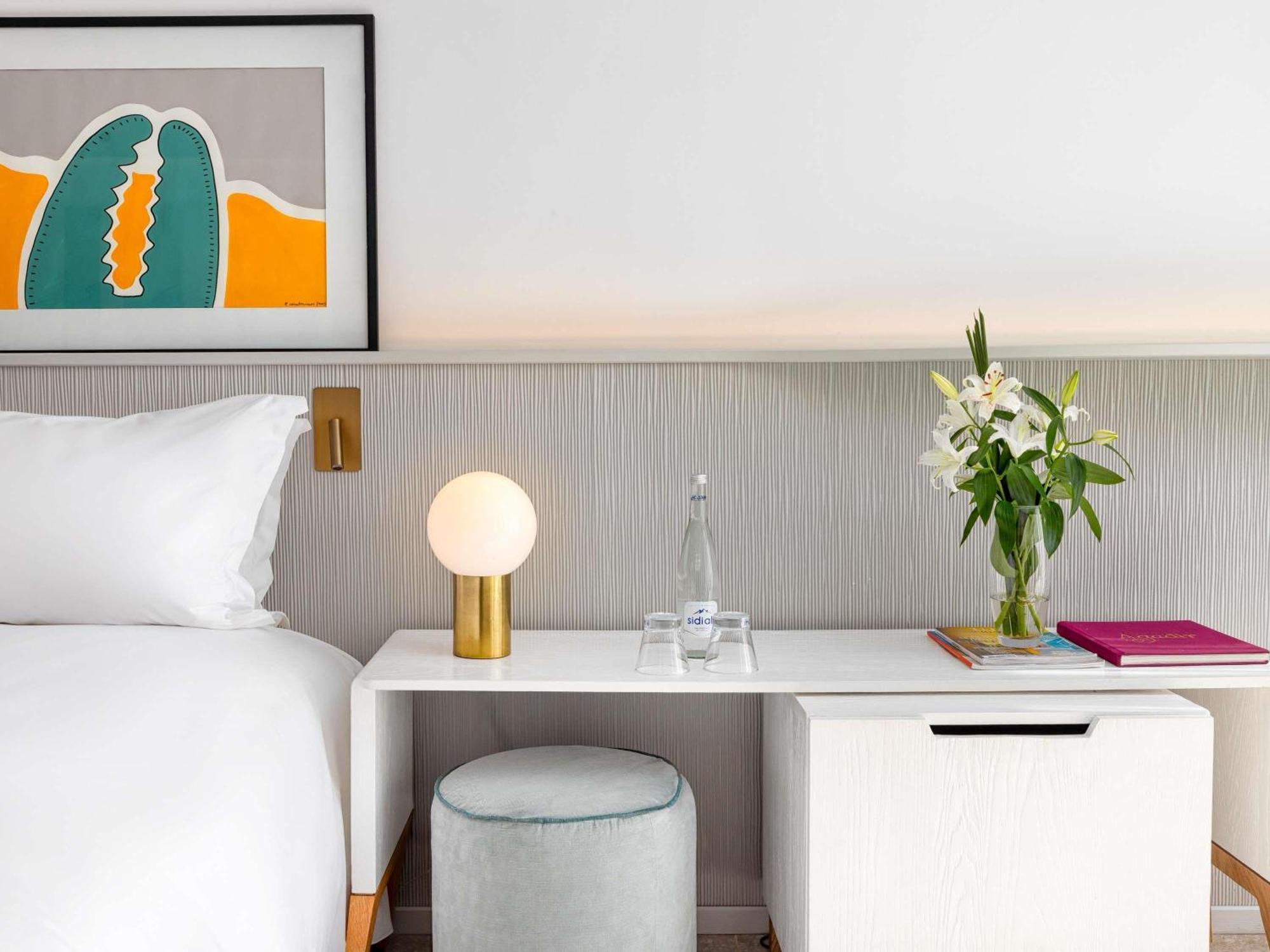 Prestige Twin Room with Partial Sea View