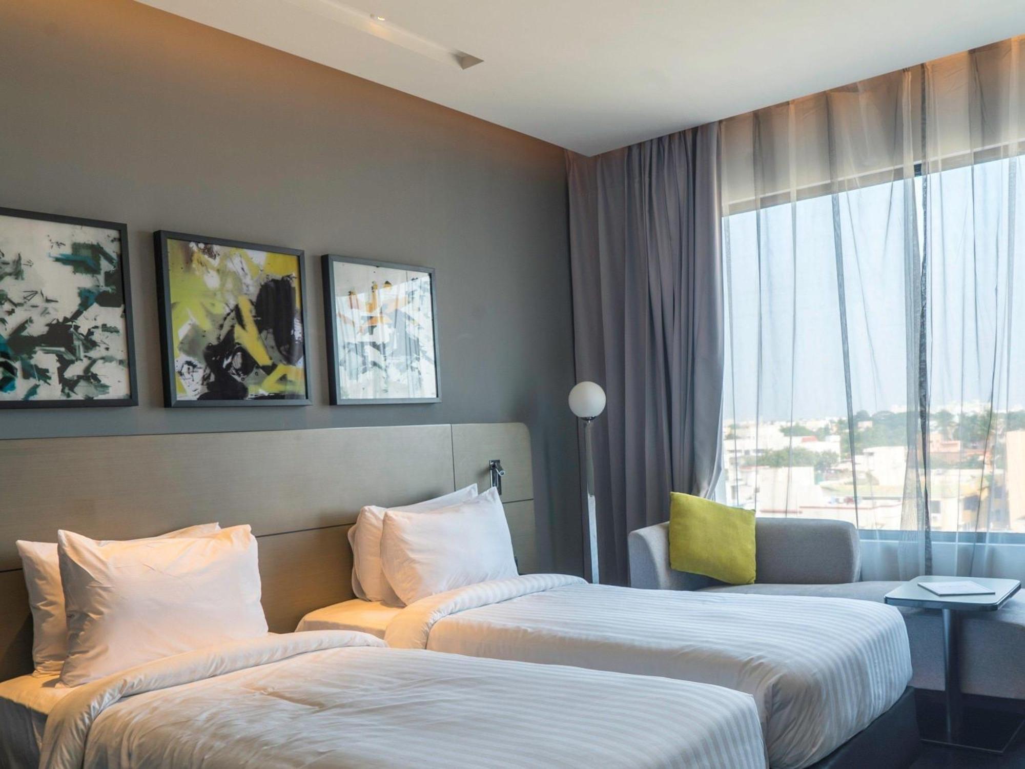 Superior Room with Two Twin Beds