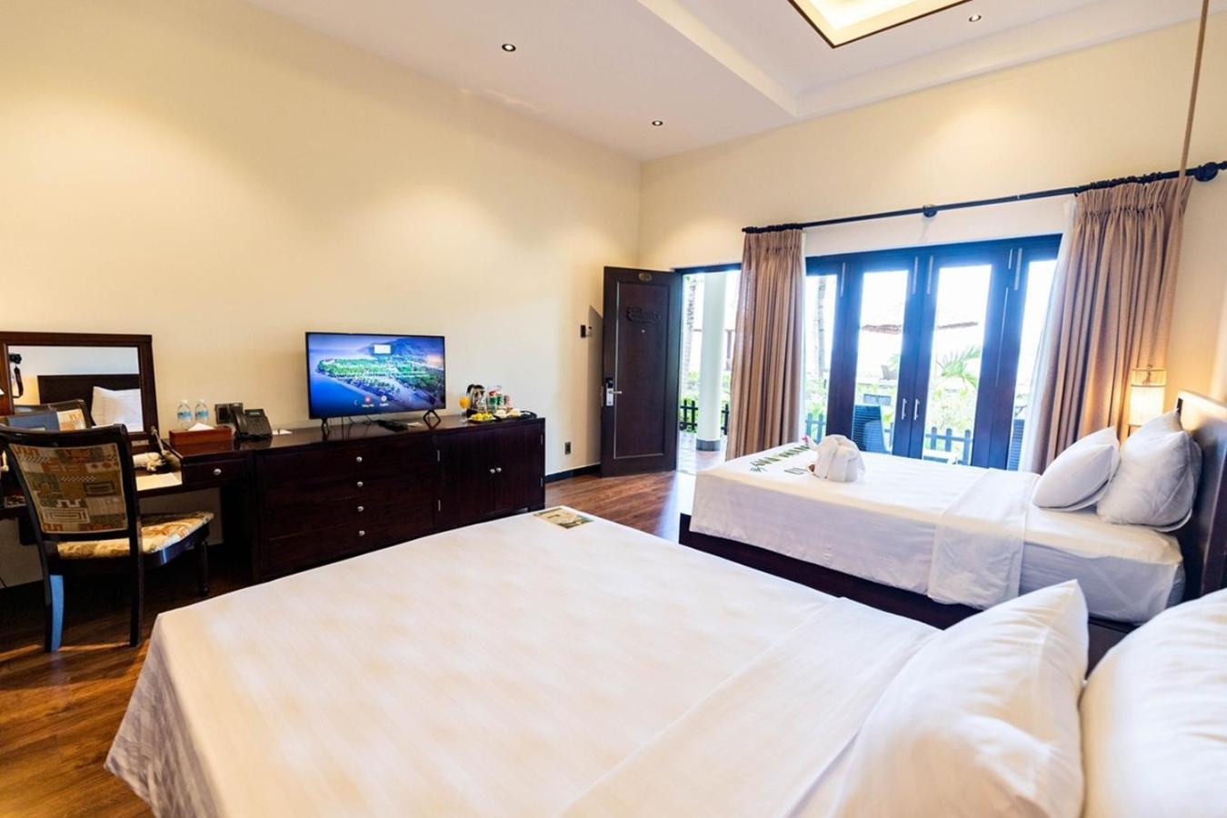 Diamond Bungalow with Sea View