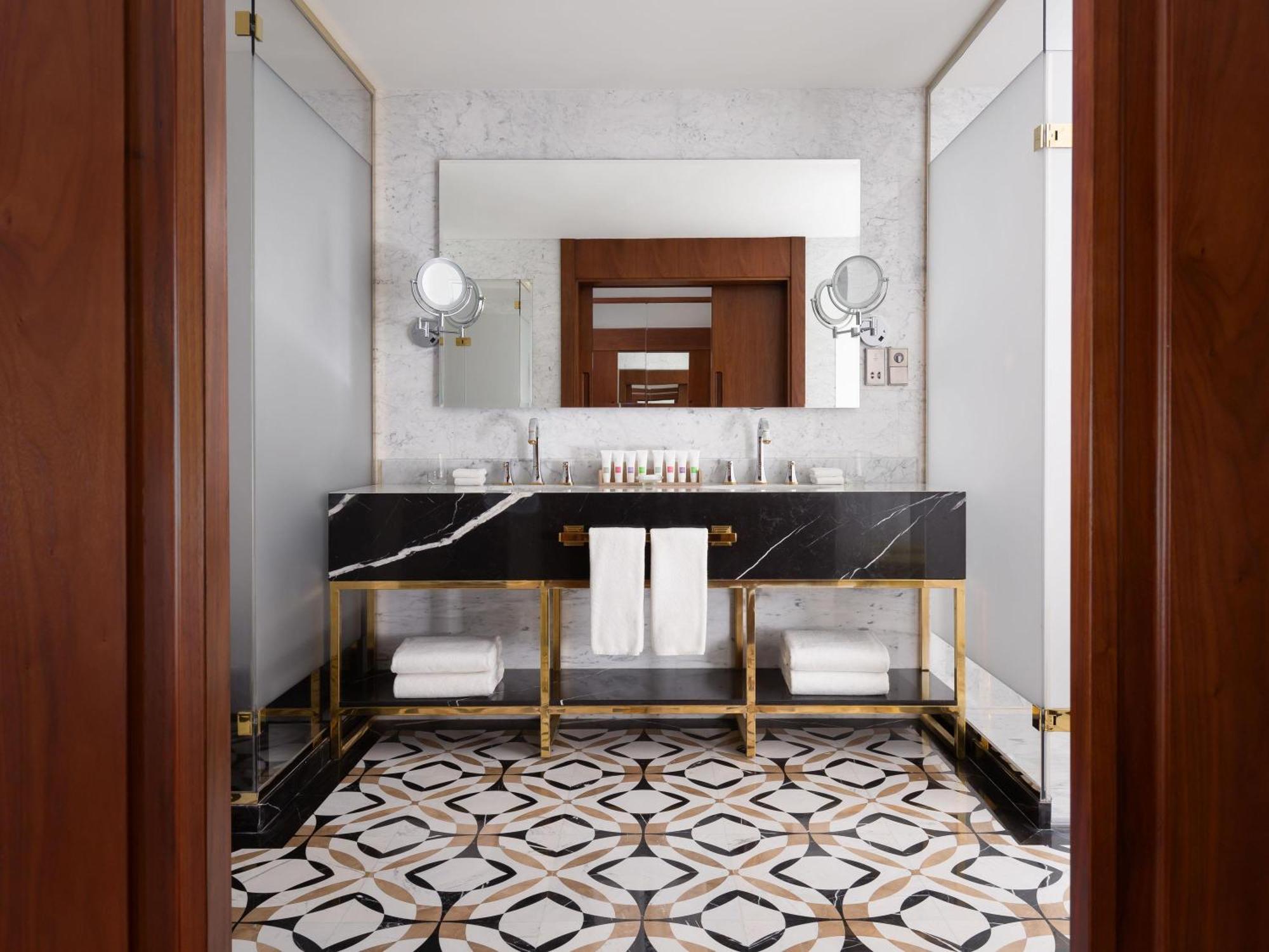 Presidential King Suite