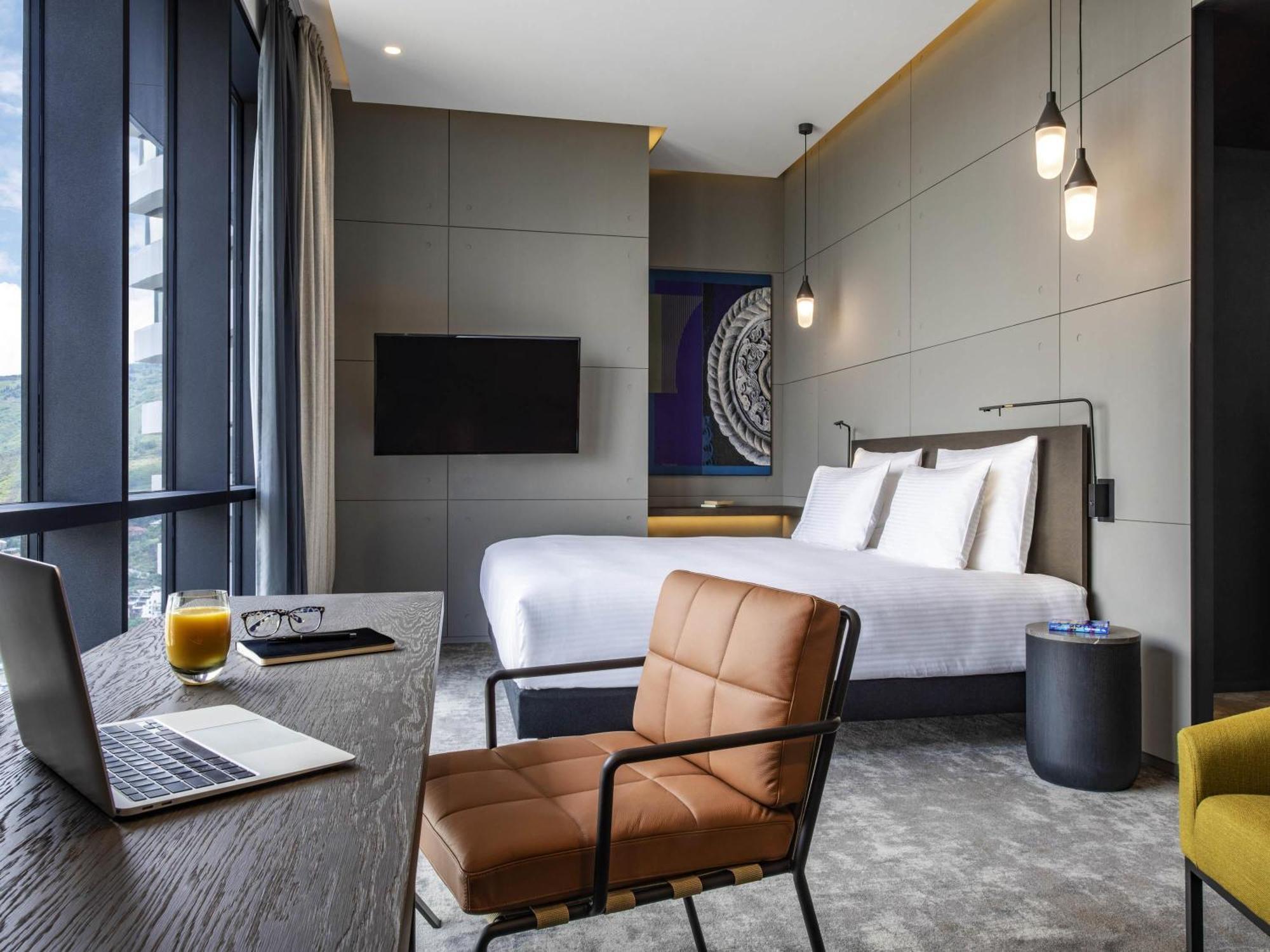 Executive King Room
