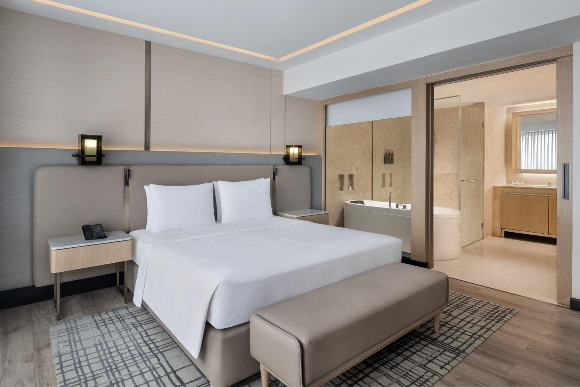 Courtyard Suite Executive Lounge access 1 Bedroom Suite on Spa on Laundry,1710597885:JPEG