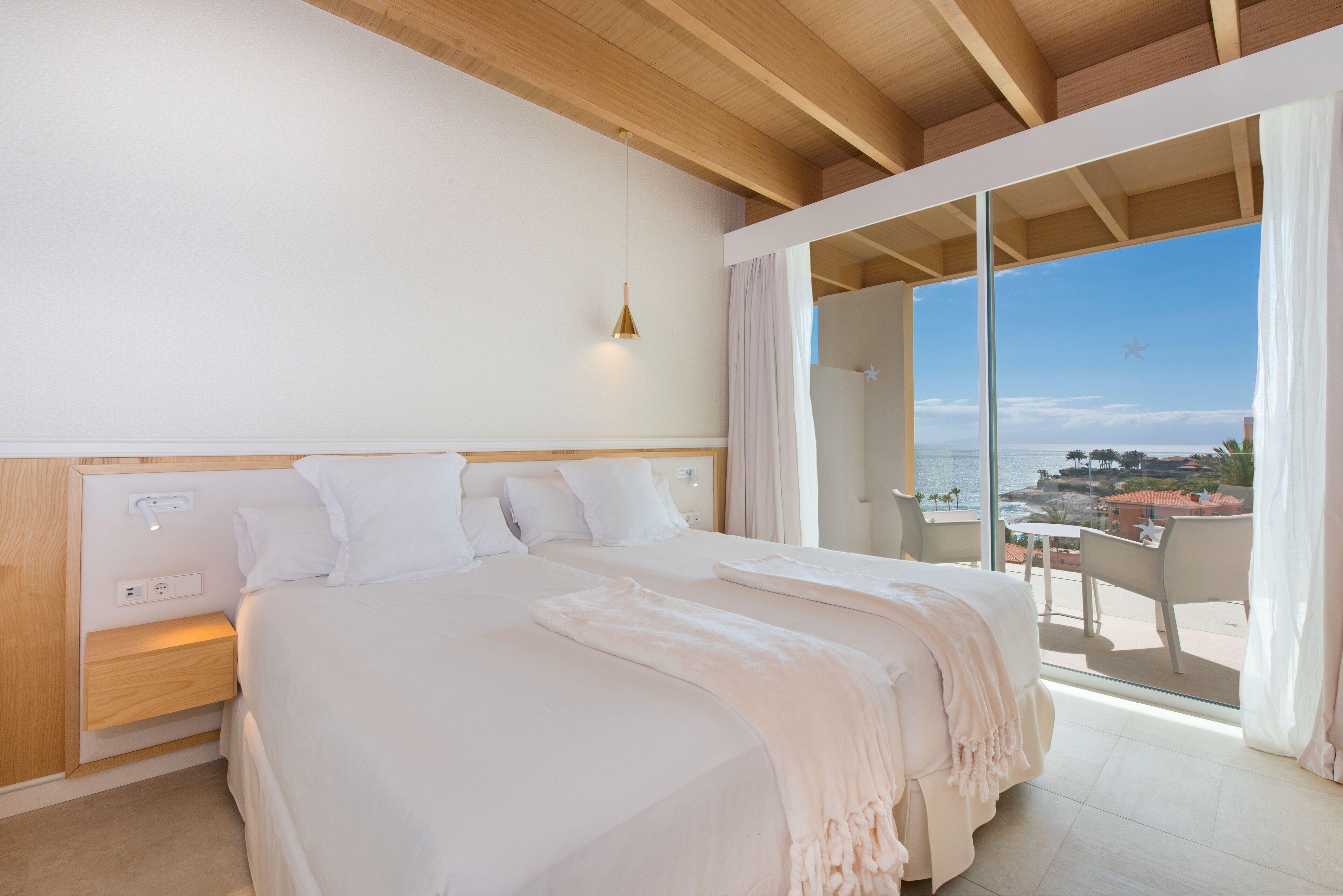 Duplex Suite Side Sea View