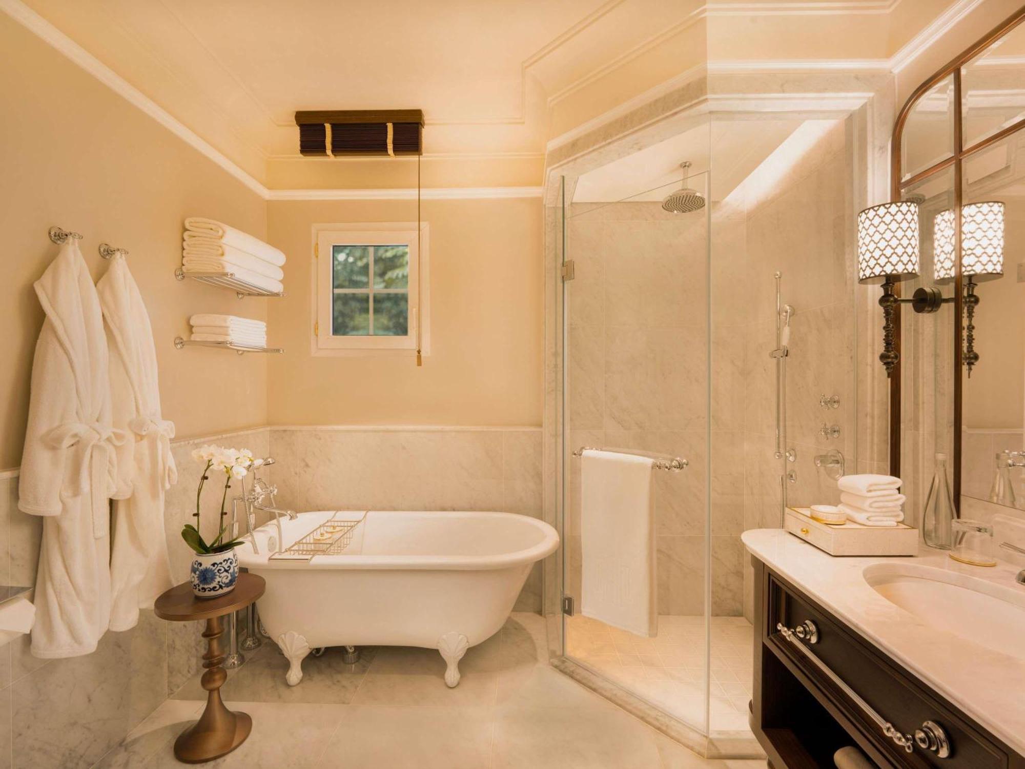 Heritage Wing Charlie Chaplin Suite King Beds Metropole Privileges Benefits,1742573414:JPEG