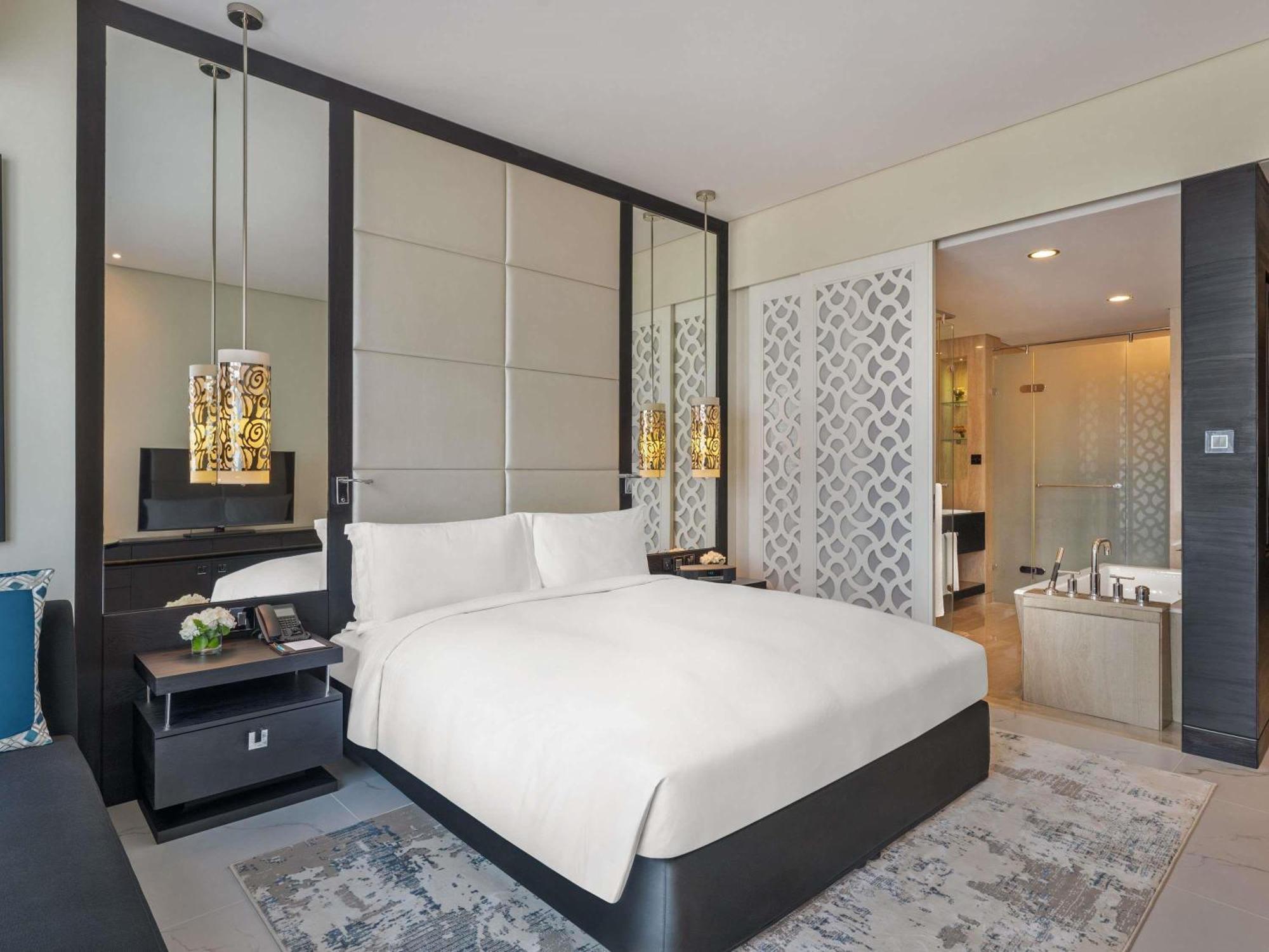 Superior King Room with City View,1717061240:JPEG