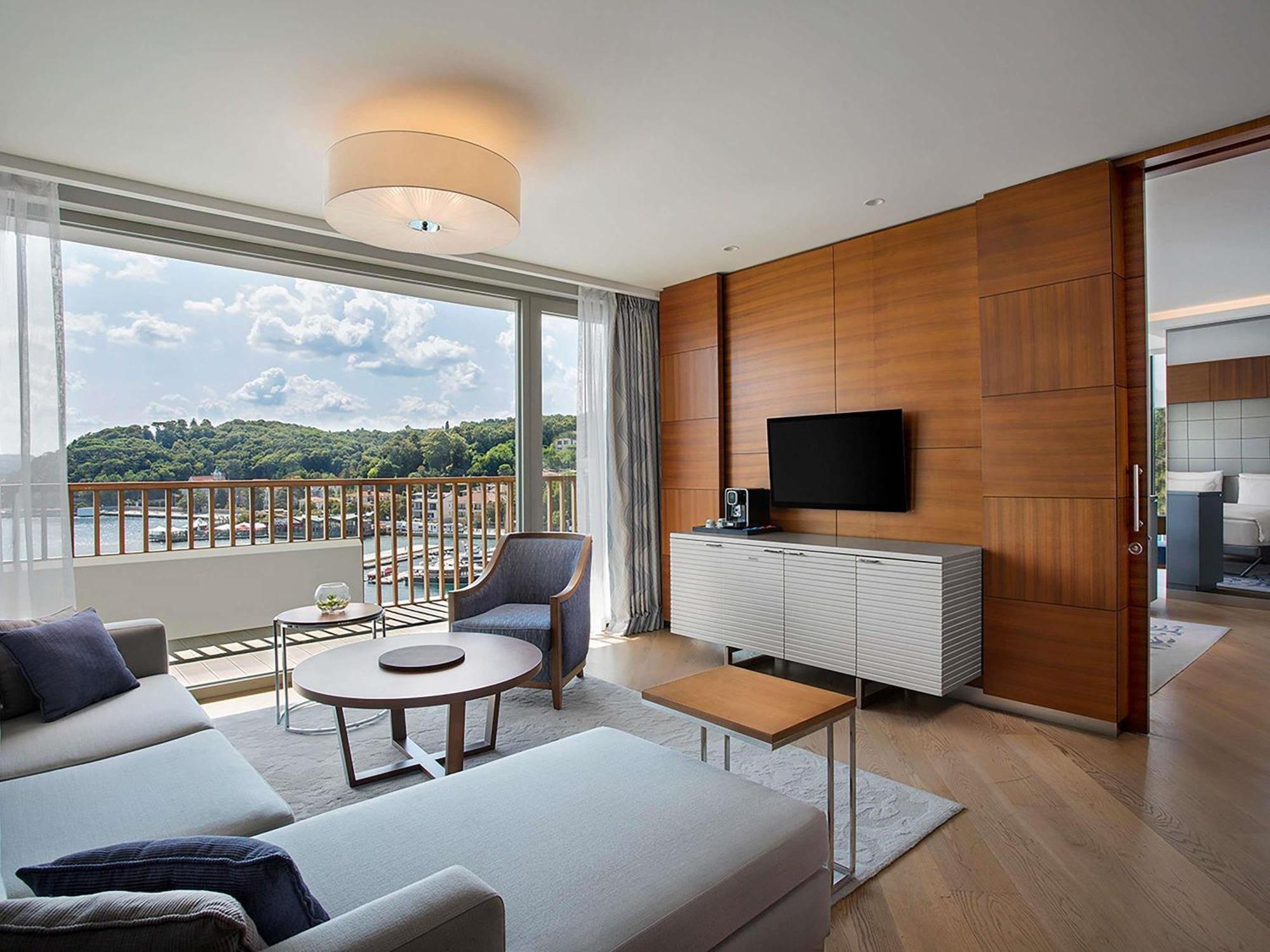 Suite with Panoramic Bosphorus View and Spa Bath,1717070941:JPEG