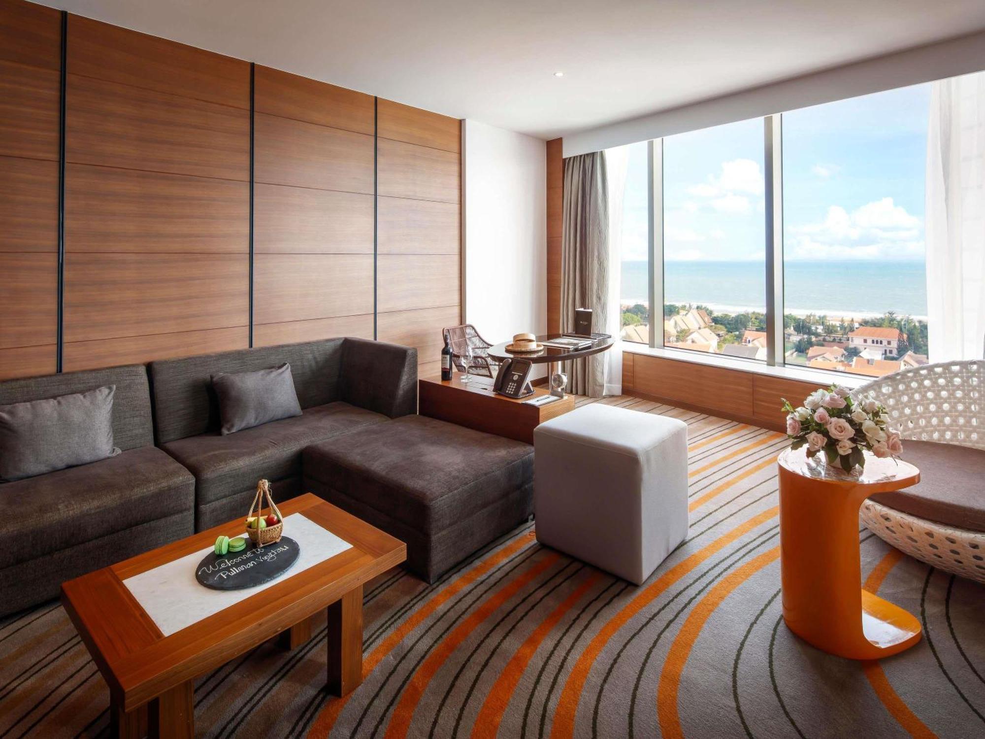 Two Bedroom Family Suite with Lounge Access