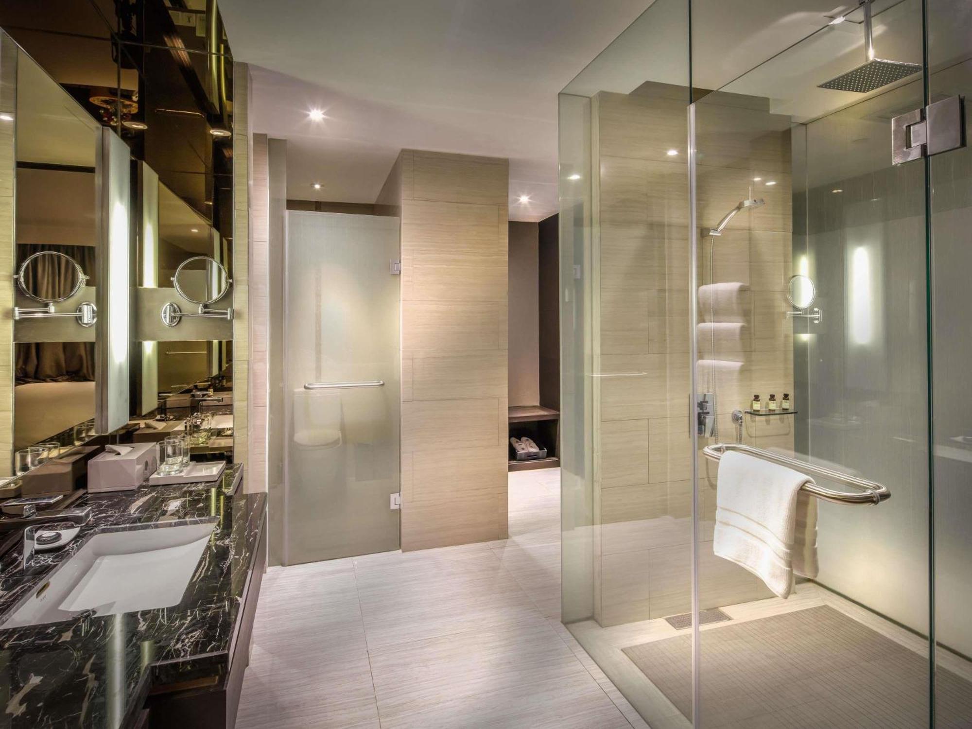 Superior King Room with City View,1717112126:JPEG