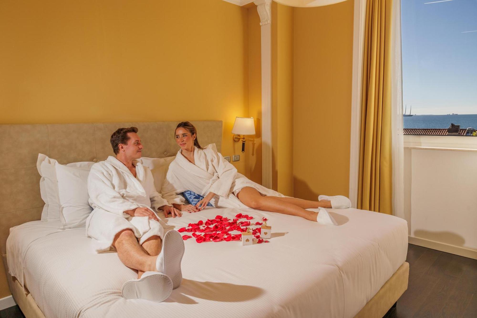 Deluxe Double Room with Sea View