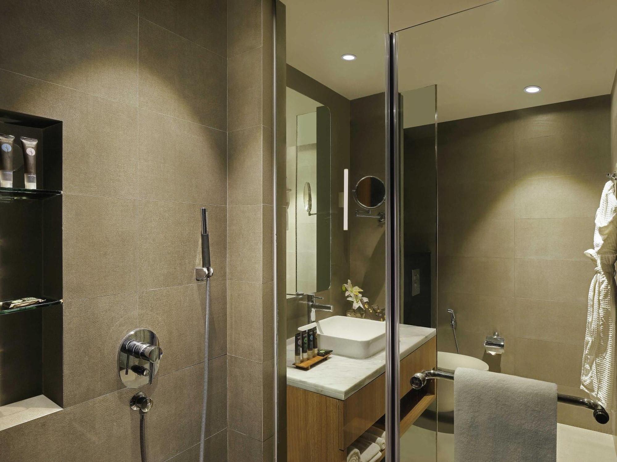 Superior King Room with Ocean View