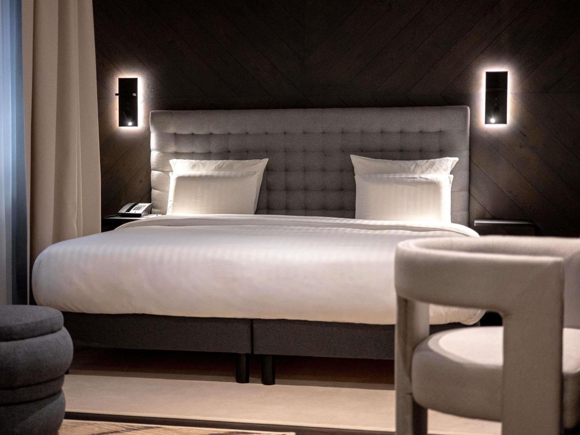 Deluxe Room,1731470868:JPEG