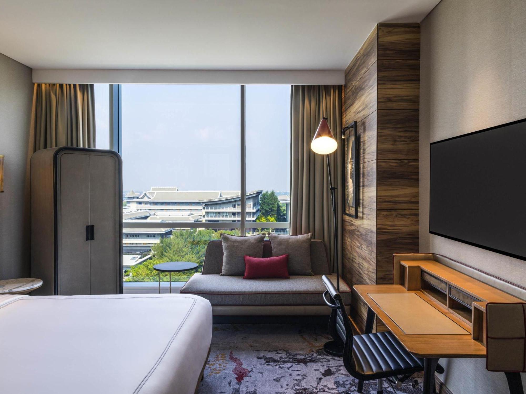 Swiss Executive King Room Executive Floor,1731617719:JPEG