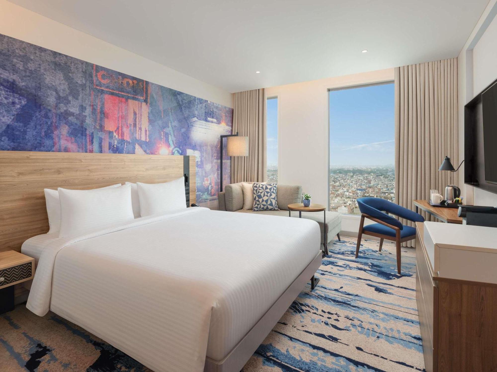 Superior King Room