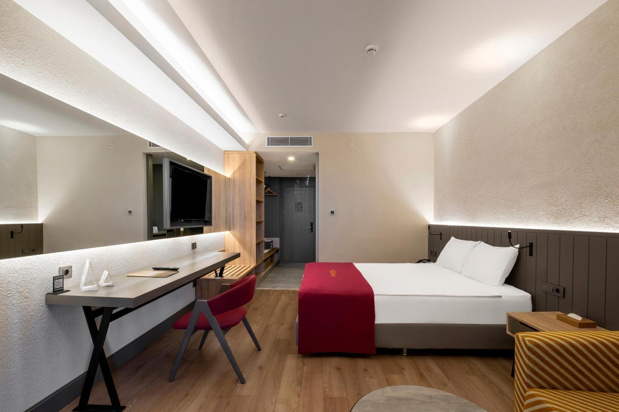 Large Double Room