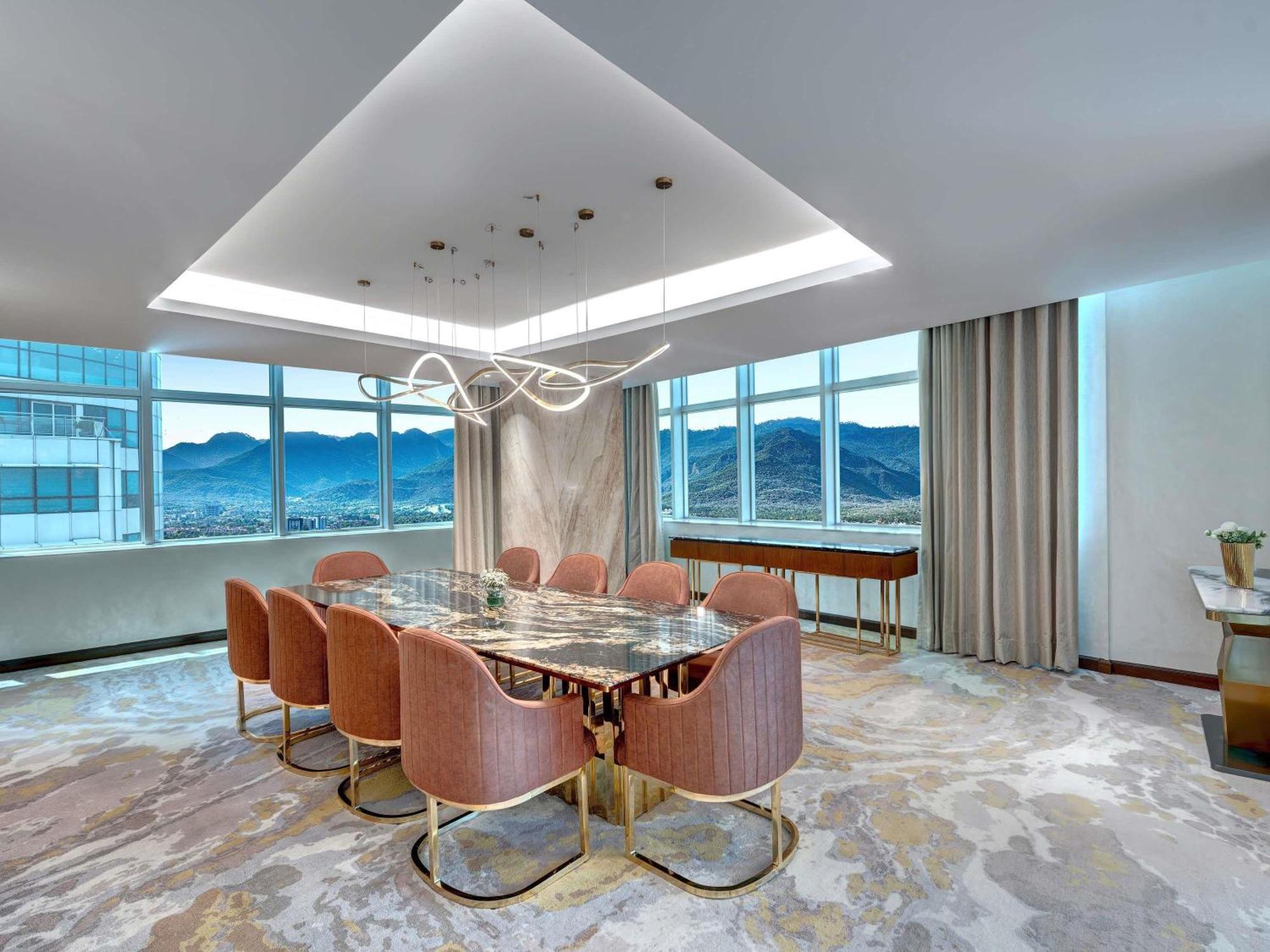 Presidential King Suite,1735268137:JPEG