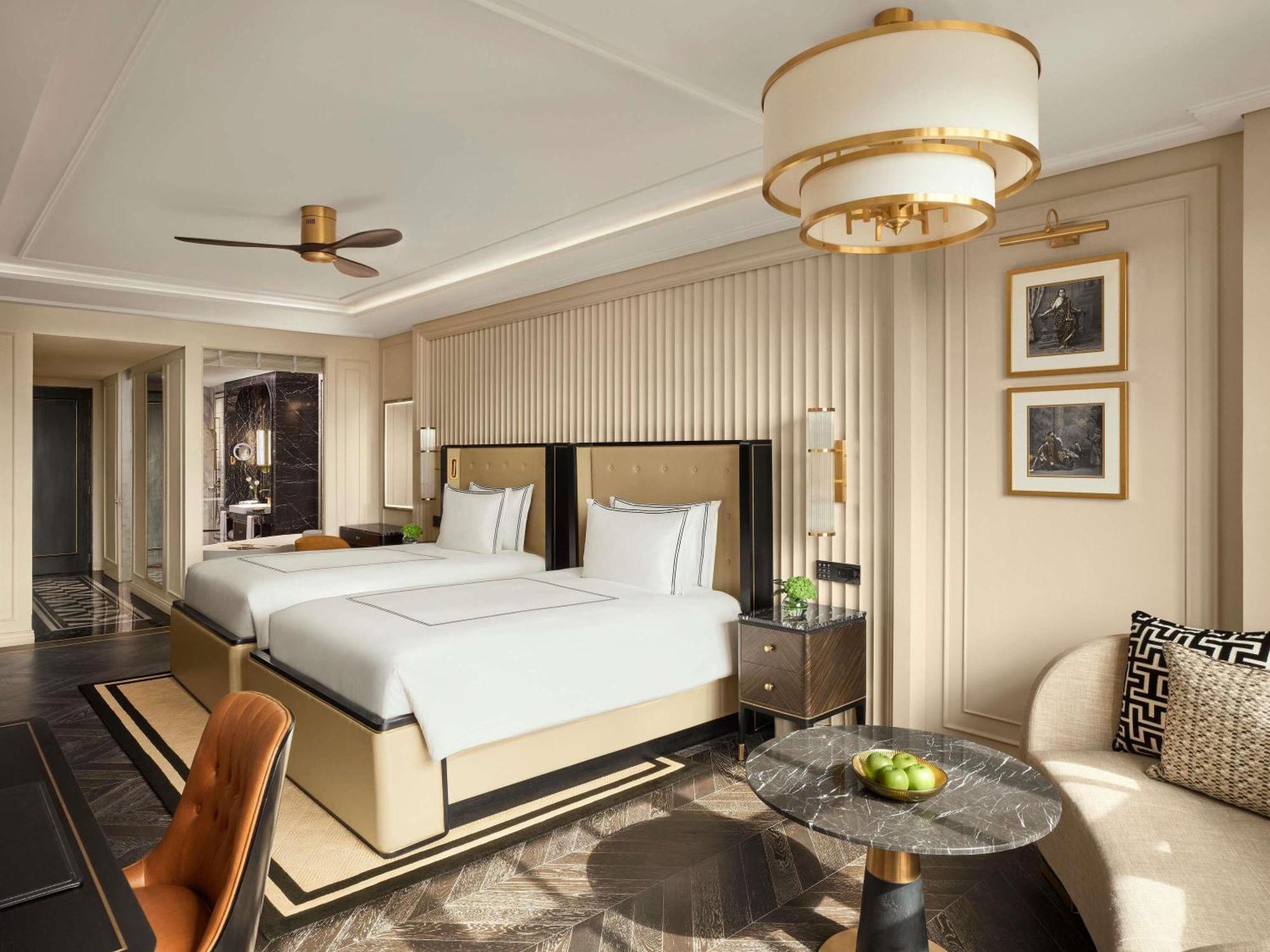 Signature Twin Room City View Complimentary Airport Transfers T1 & T2 Soft Mini Bar Daily 4 Piece LaundryNon Cumulative on dining barring IRD & tobacco Book a 60-Min Spa Session & on Cryotherapy*,1748461247:JPEG