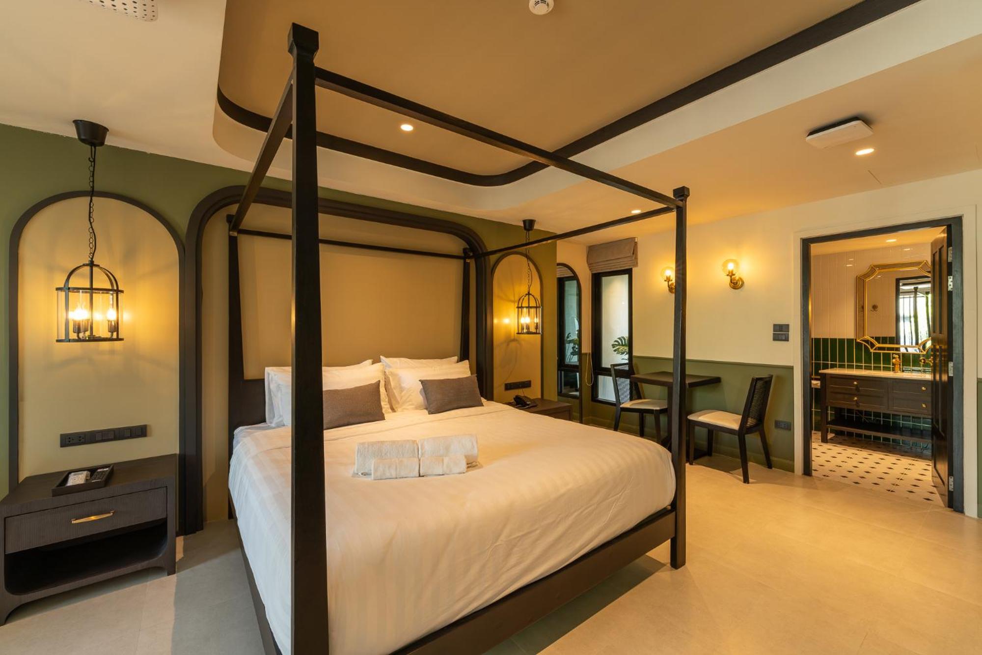 Deluxe King Room