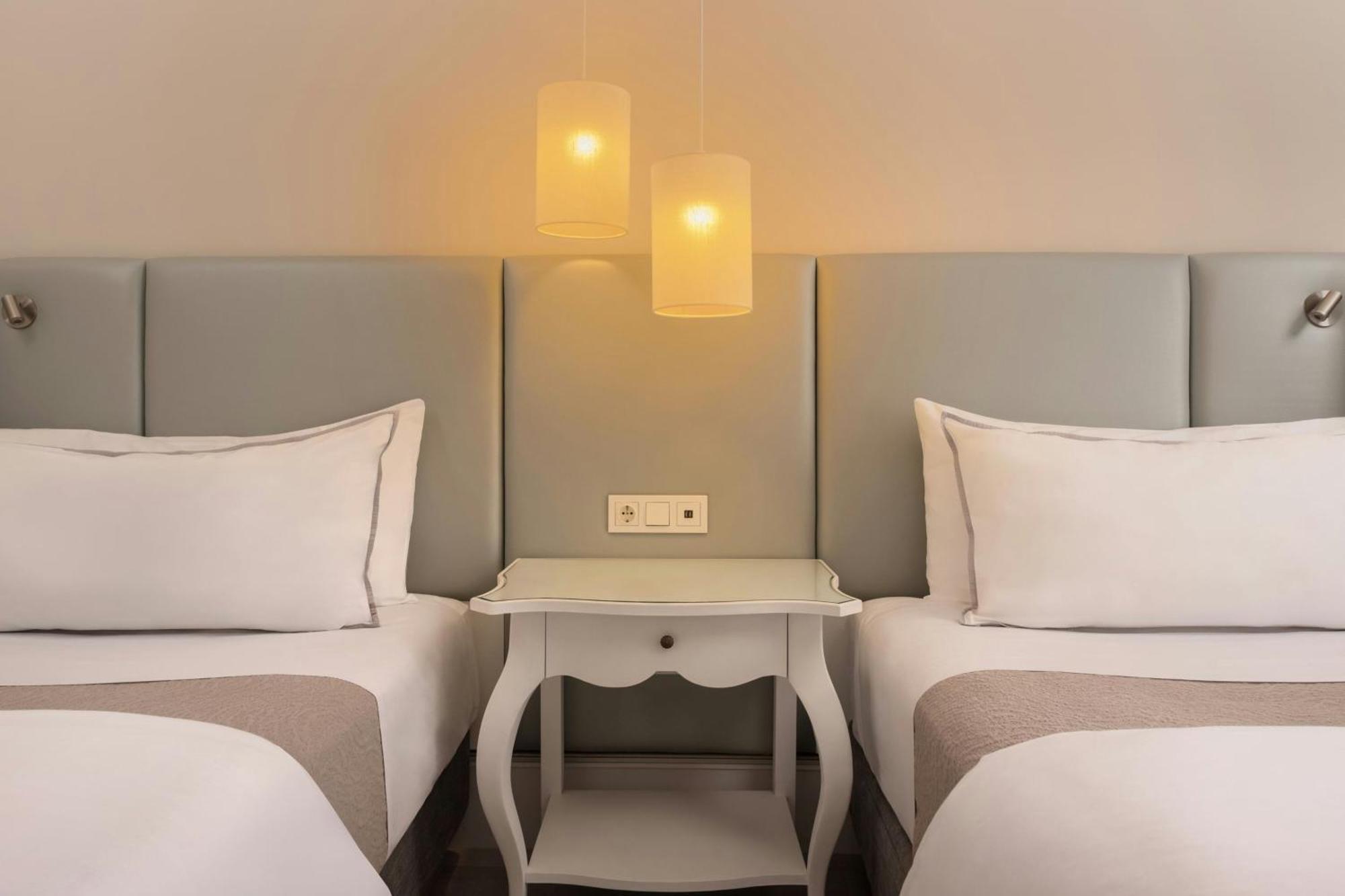 Deluxe Twin Room Panoramic View