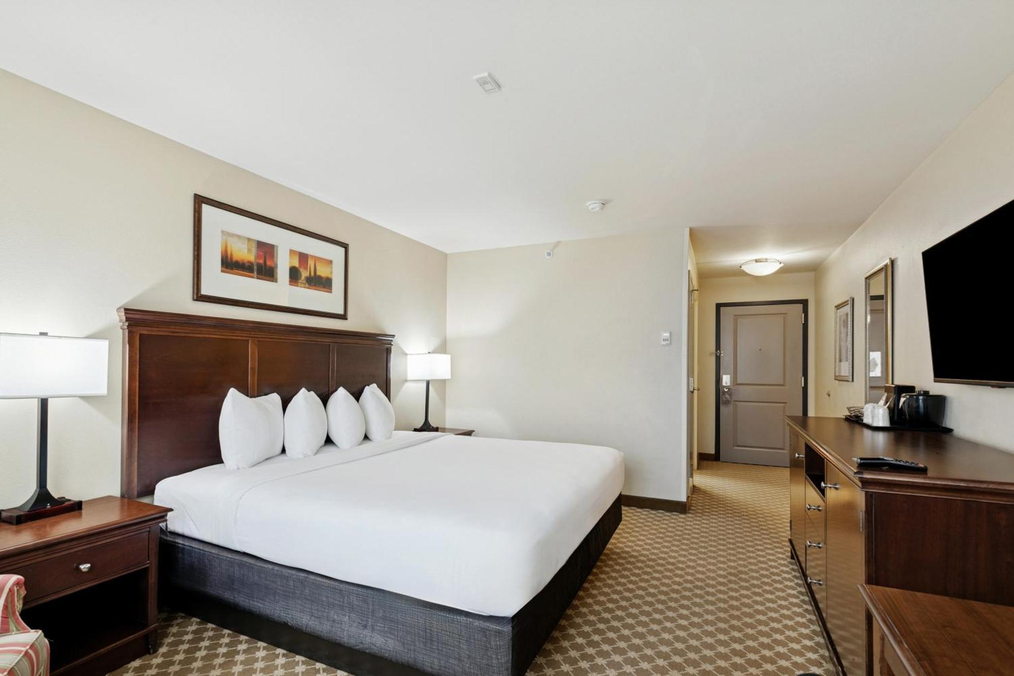 King Room - Non-Smoking