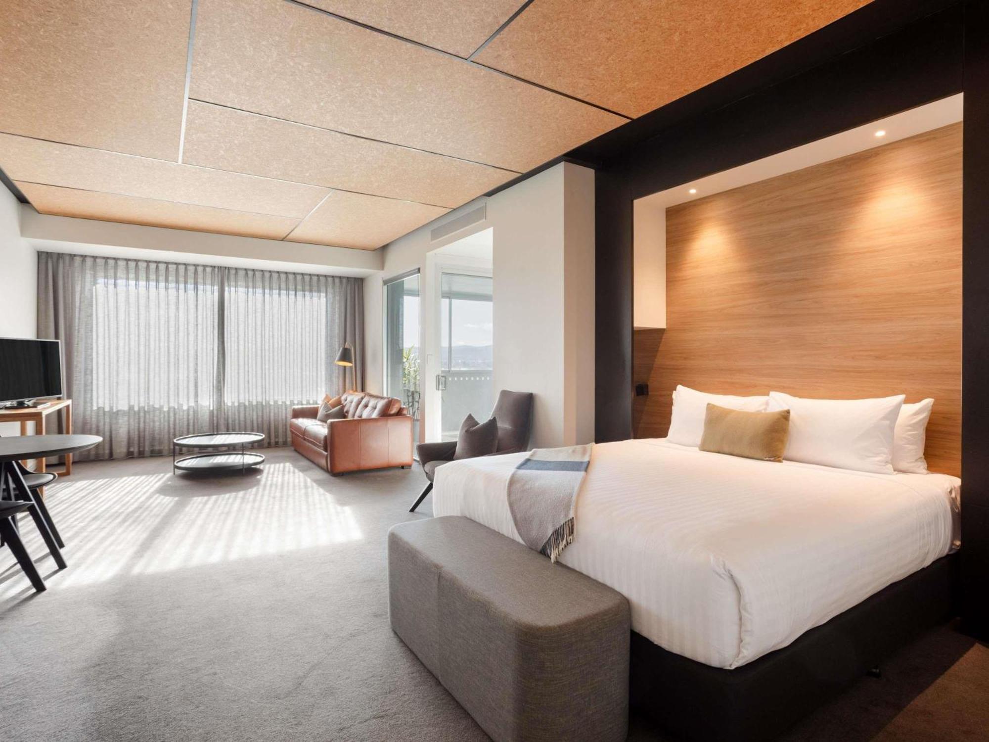 Tamar River Suite