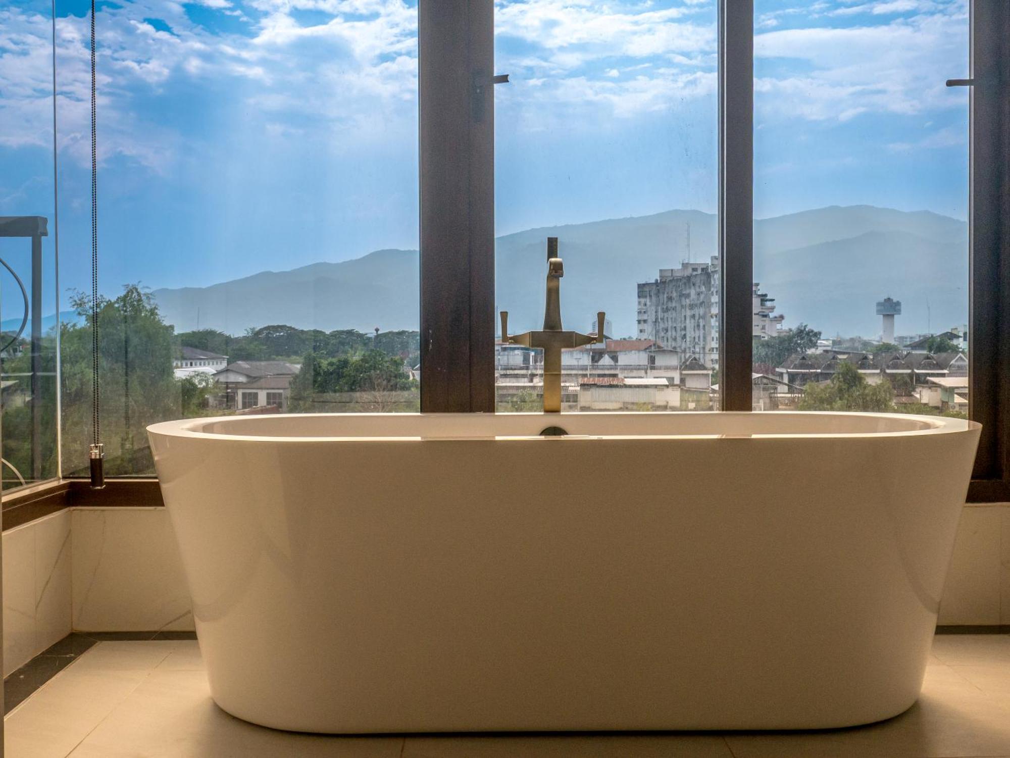Suite with River View