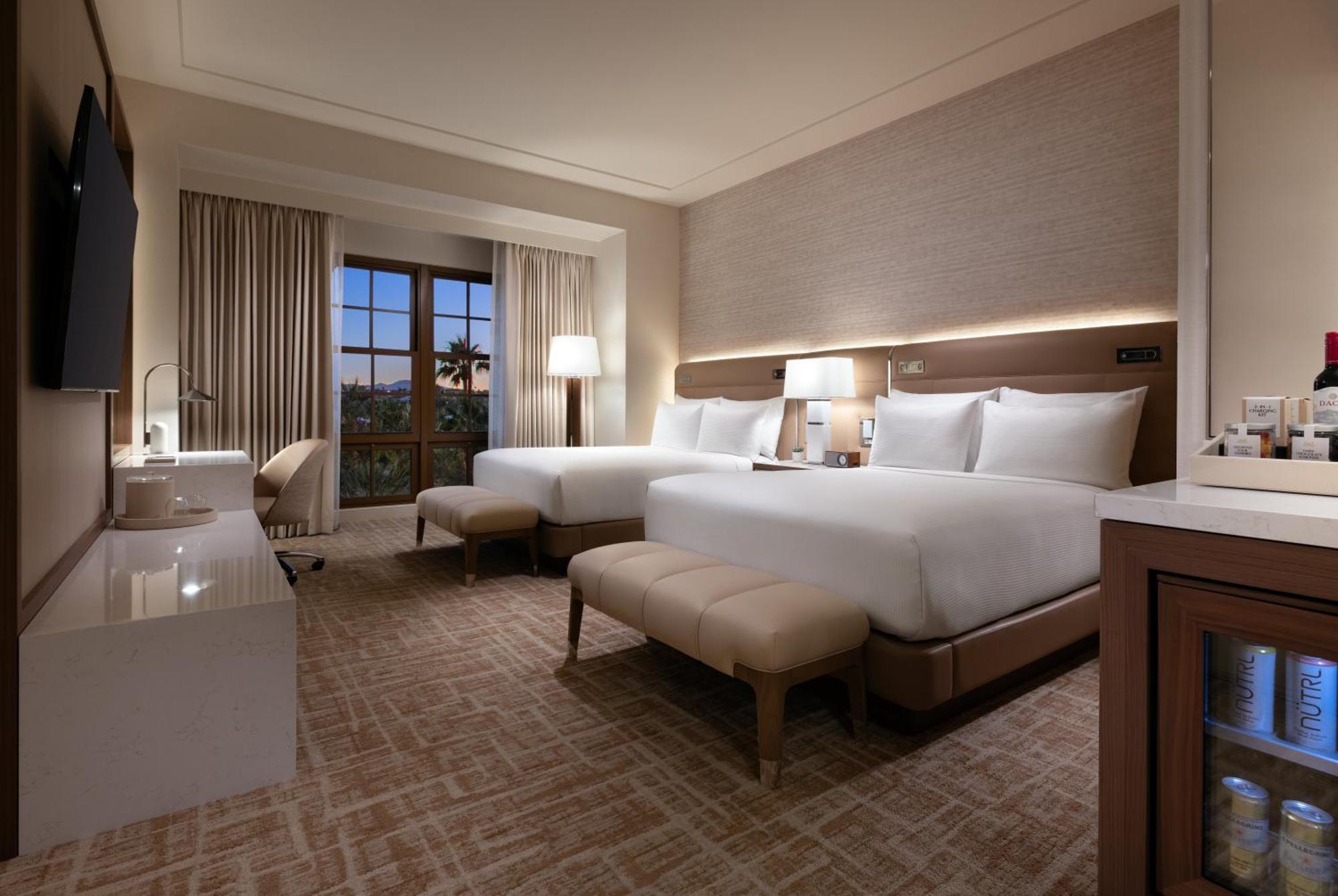Resort View Two Queen Newly Remodeled,1740015069:JPEG