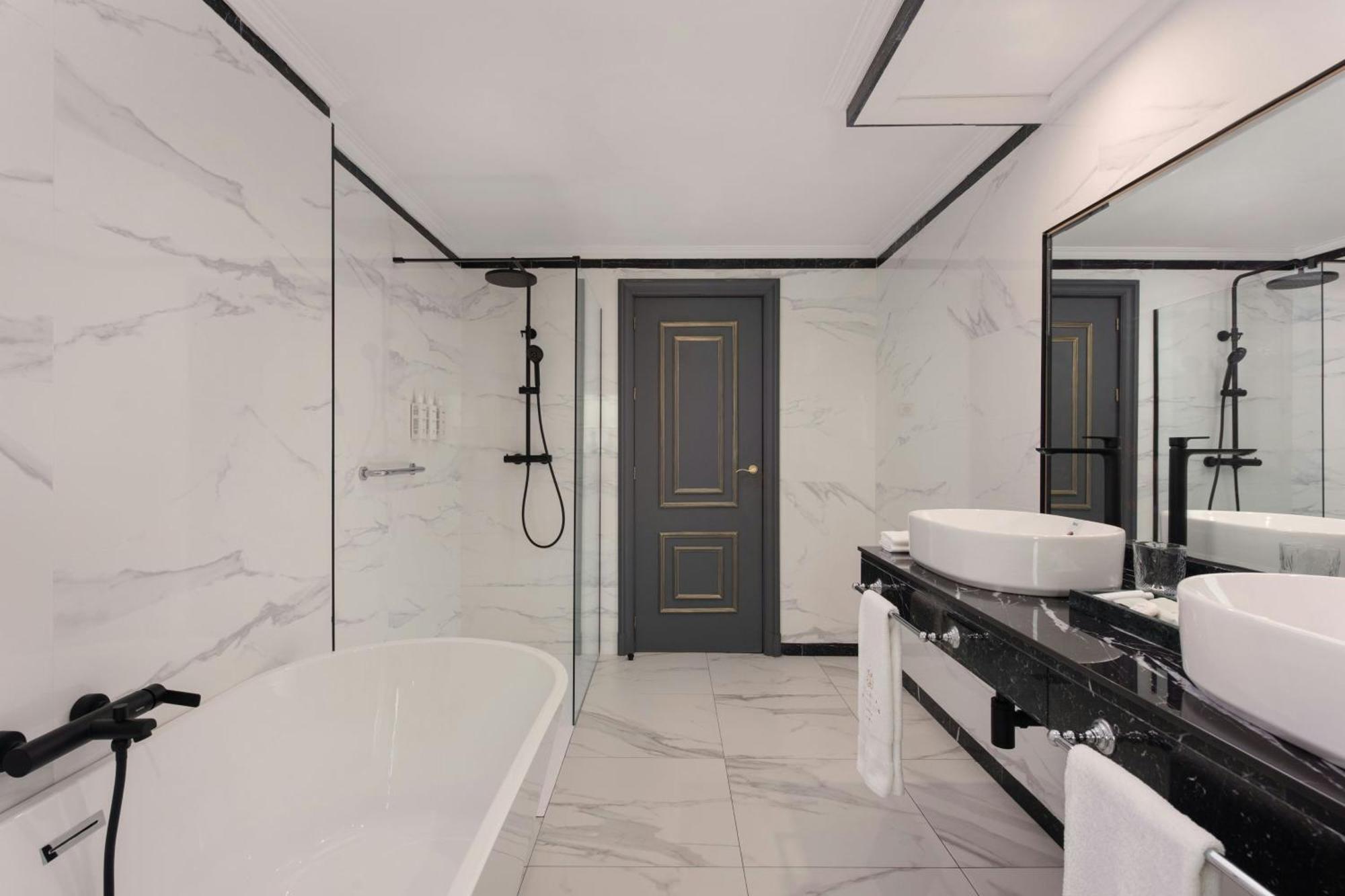 Tiffany, 1 Bedroom Junior Suite, 1 King, City view
