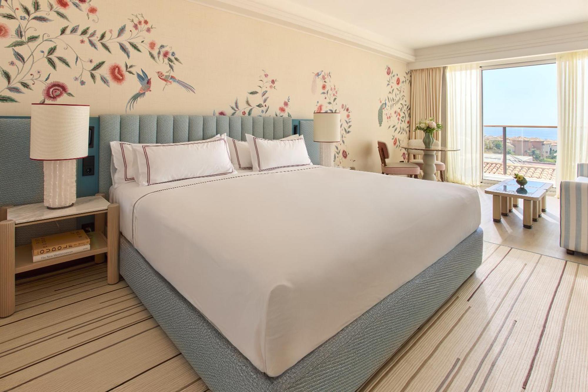 Junior Suite (2 Adults + 2 Children)