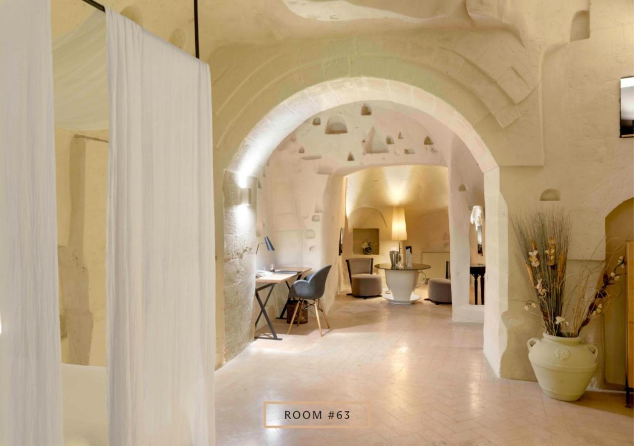 Large Double Room - Cave