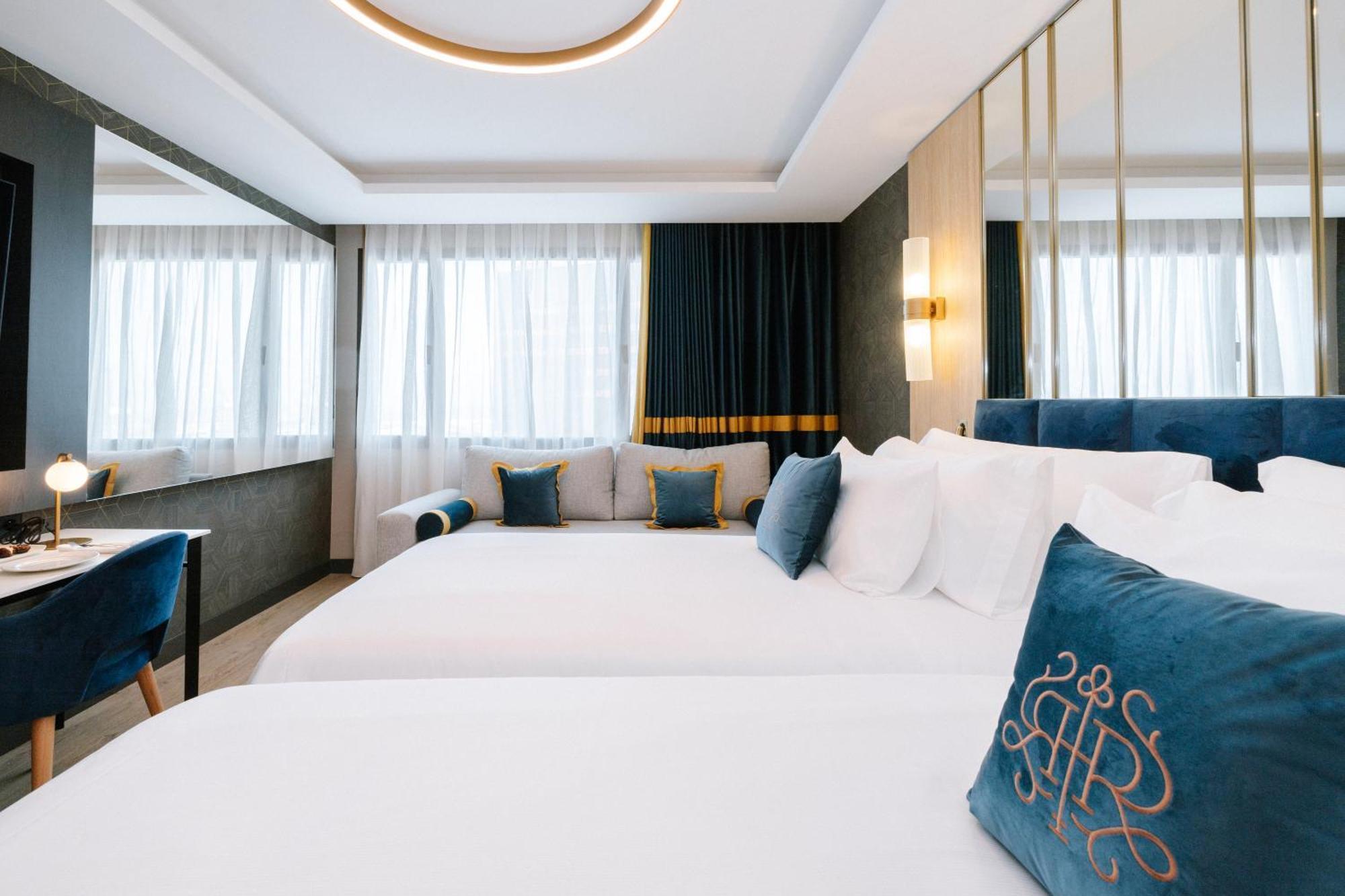 Premium Room with Sea View,1742621698:JPEG