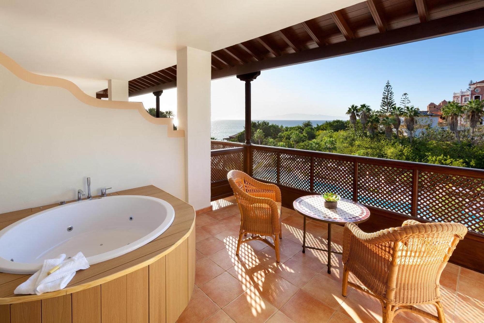 Gold Level Room Hot Tub Ocean View