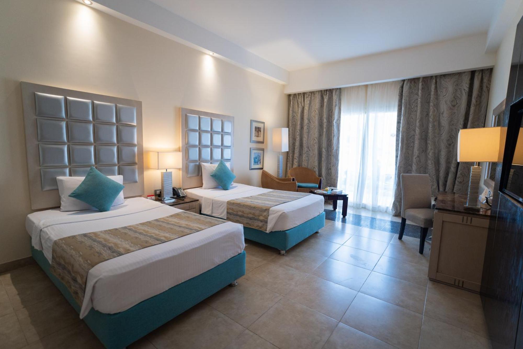 Deluxe Room,1398373052:JPEG