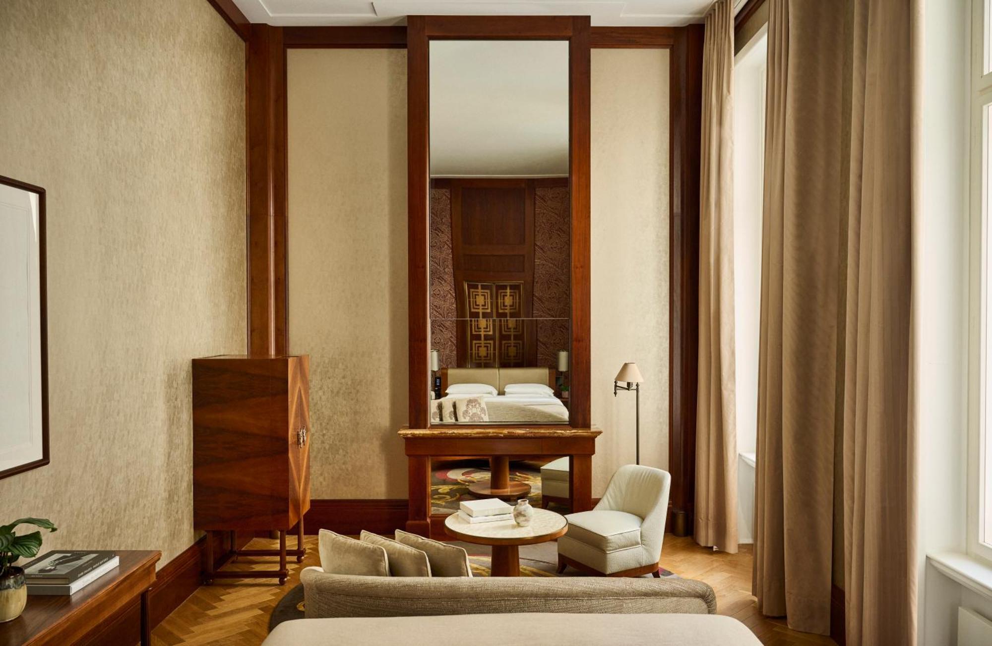 Premium King Room