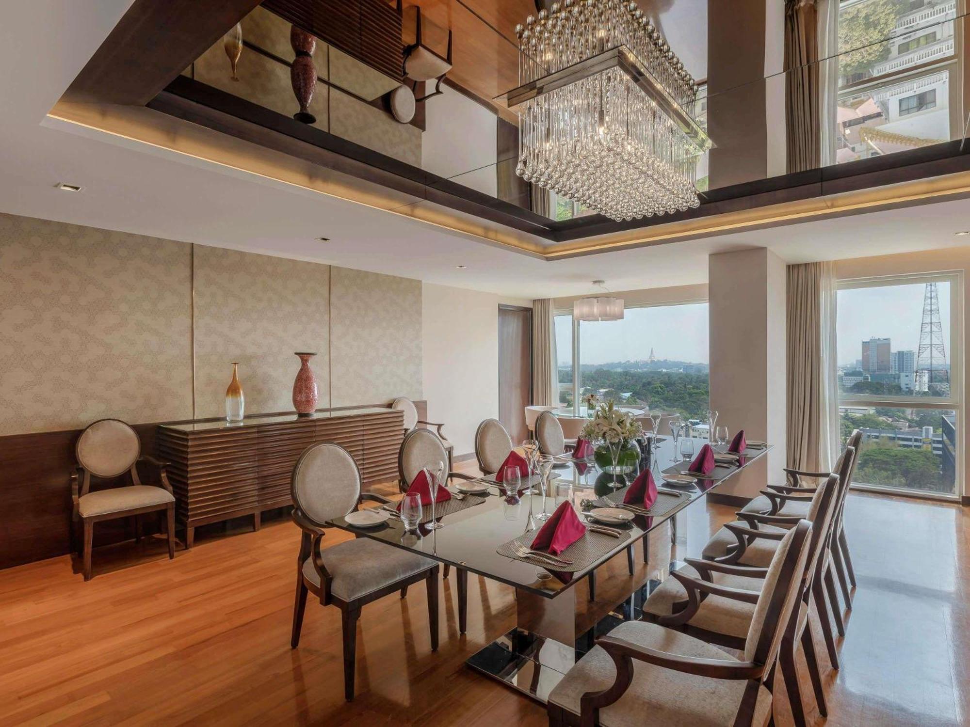 Premier Suite