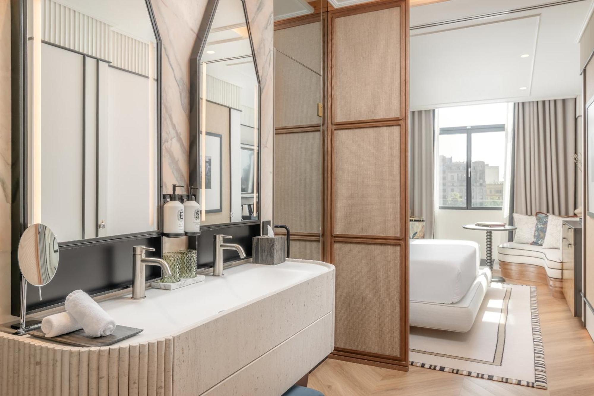 Superior Double Room with City View
