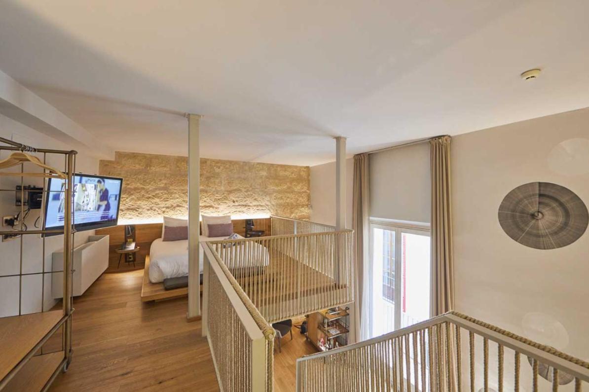Oasis-Suite Room