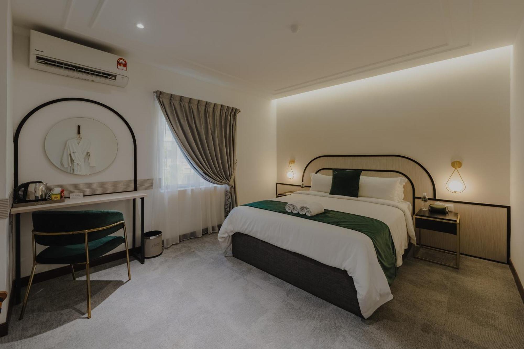 Double Room with Shared Bathroom